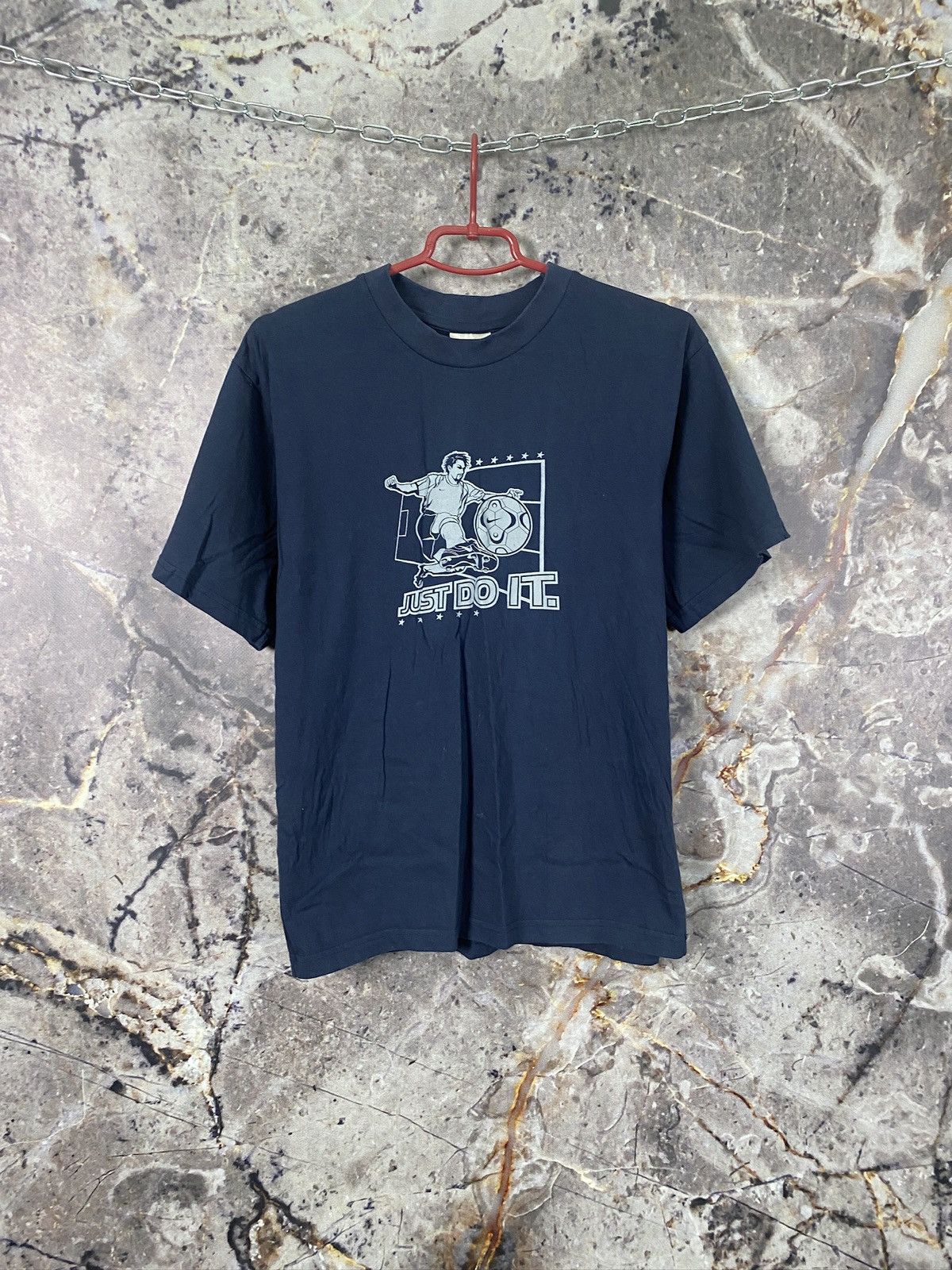 Vintage Men’s Nike Just Do It T-Shirt Vintage Football Size Medium Size US M / EU 48-50 / 2 - 1 Thumbnail