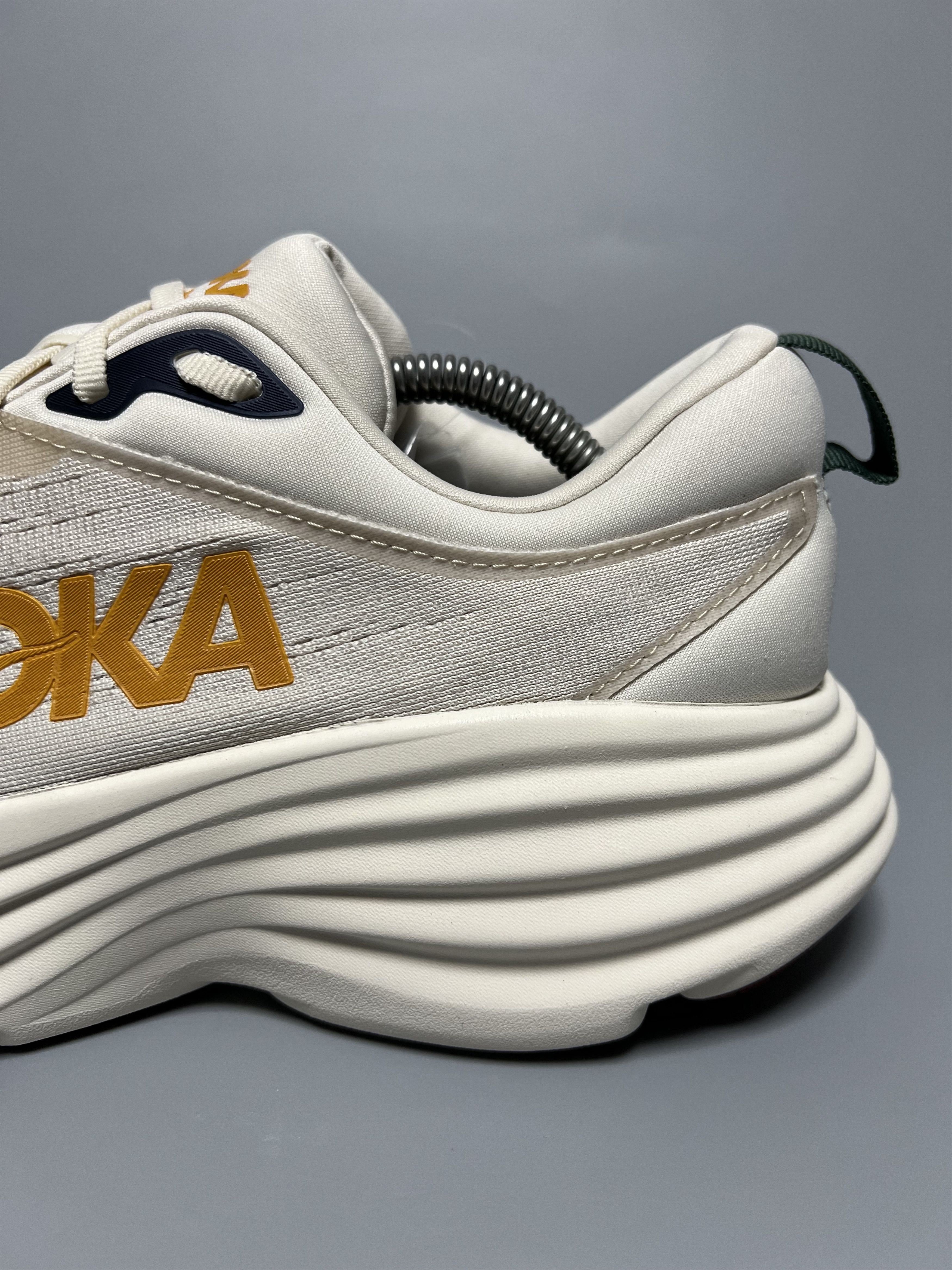 Hoka 9D Sample Hoka One One Bondi 8 Running Shoes Size US 9 / EU 42 - 9 Thumbnail