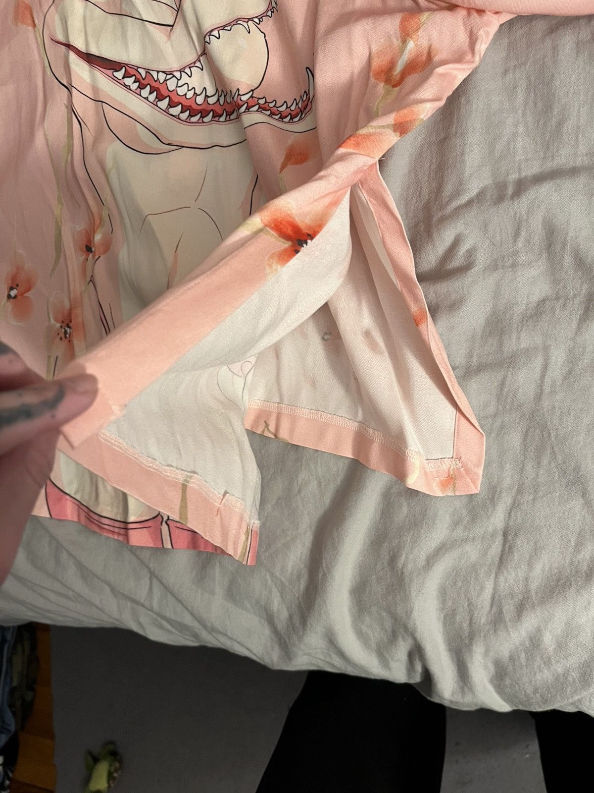 Drop Dead Clothing Drop dead anime girl button up pink Size US XL / EU 56 / 4 - 10 Thumbnail