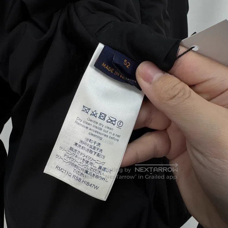 Louis Vuitton Louis Vuitton Embossed three-flower double-faced cotton-pa Size US L / EU 52-54 / 3 - 8 Thumbnail