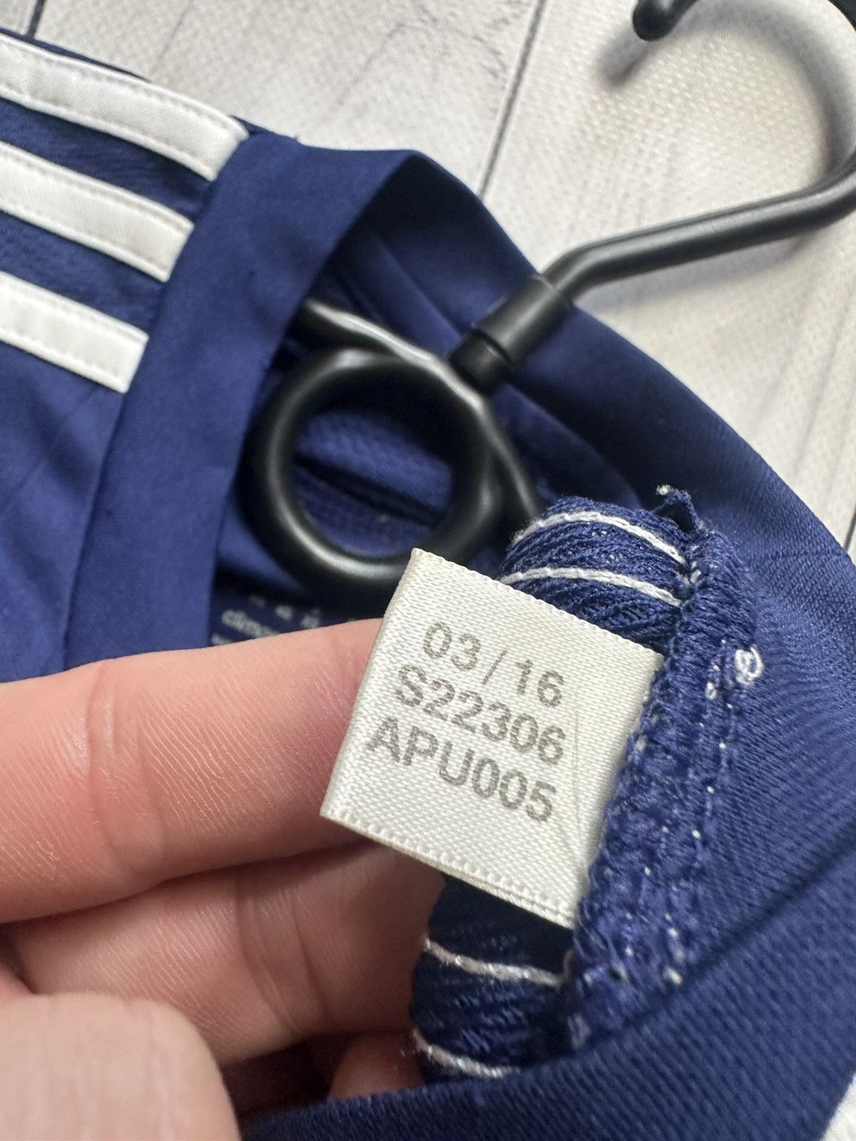 Adidas × Vintage Adidas Scotland soccer jersey size Xs adidas Size US XS / EU 42 / 0 - 4 Thumbnail