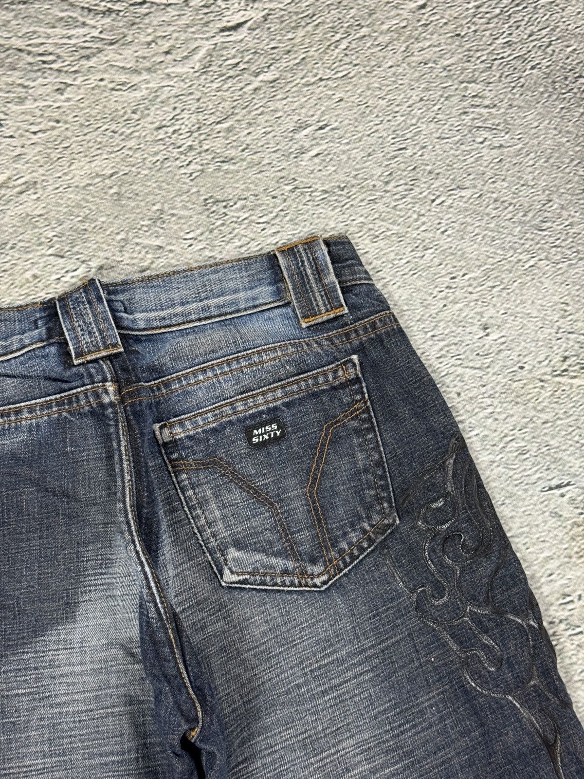 Miss Sixty Miss Sixty Jeans flared tribal Y2K navy medusa Size 25" / US 0 / IT 36 - 9 Thumbnail