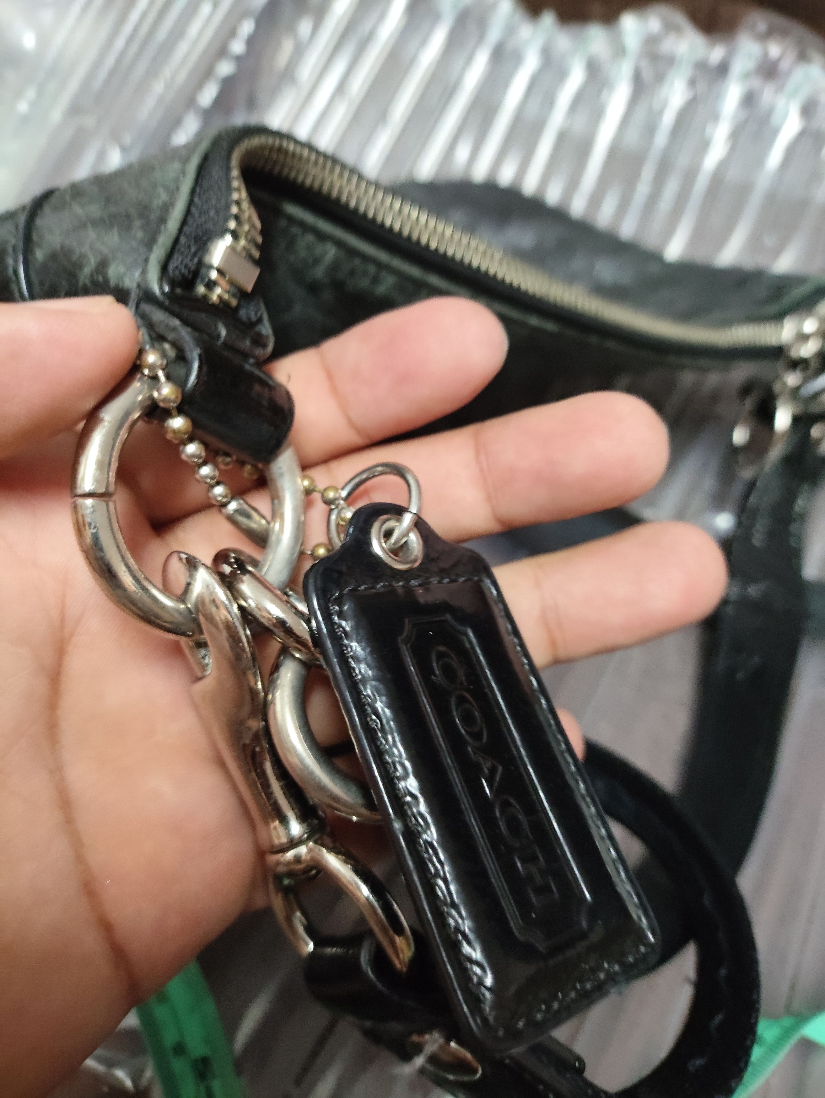Coach Vintage Sling Coach Bag (Retro Authentic Coach) Size ONE SIZE - 6 Thumbnail