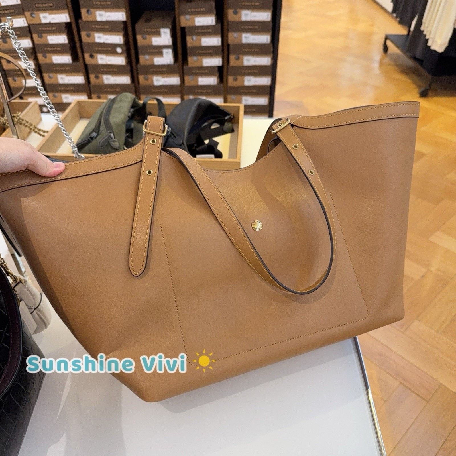 Coach NWT COACH Gramercy Tote CAM00 Brass Honey Brown Leather Size ONE SIZE - 3 Thumbnail