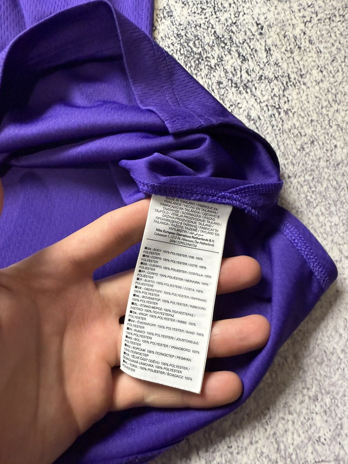 NBA Nike NBA Basketball Los Angeles Lakers Shirt Jersey Size: M Size US M / EU 48-50 / 2 - 9 Thumbnail