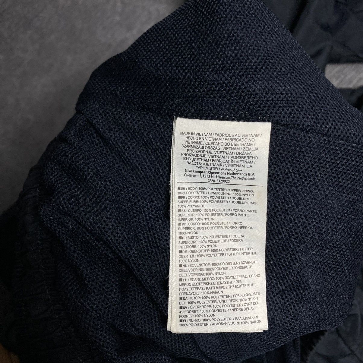 Nike Y2K Nike Nylon Track Pants vintage Size US 32 / EU 48 - 6 Thumbnail