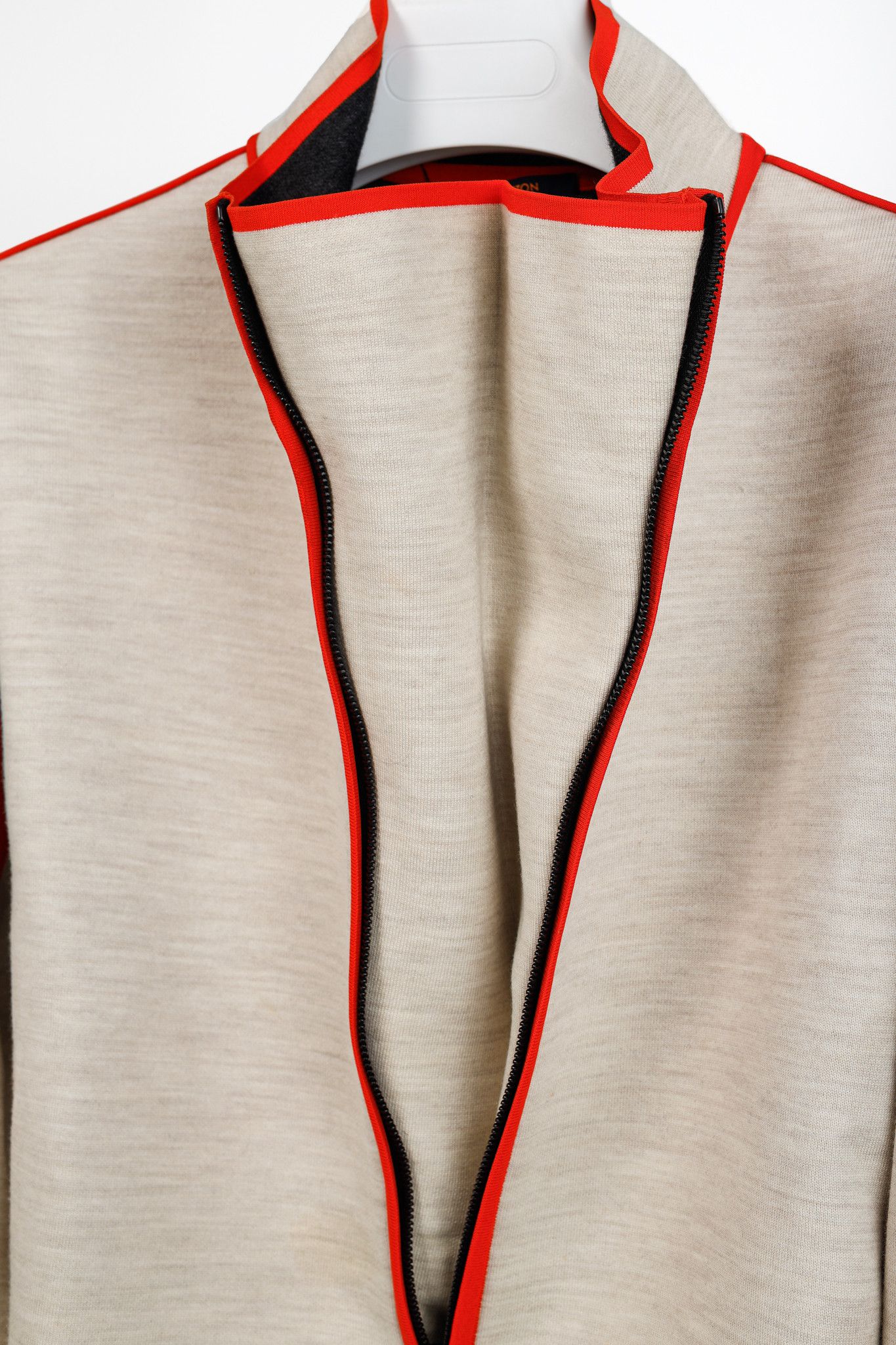 Louis Vuitton Louis Vuitton Off-White Monogram Vivid Trim Pullover Size S / US 4 / IT 40 - 9 Thumbnail