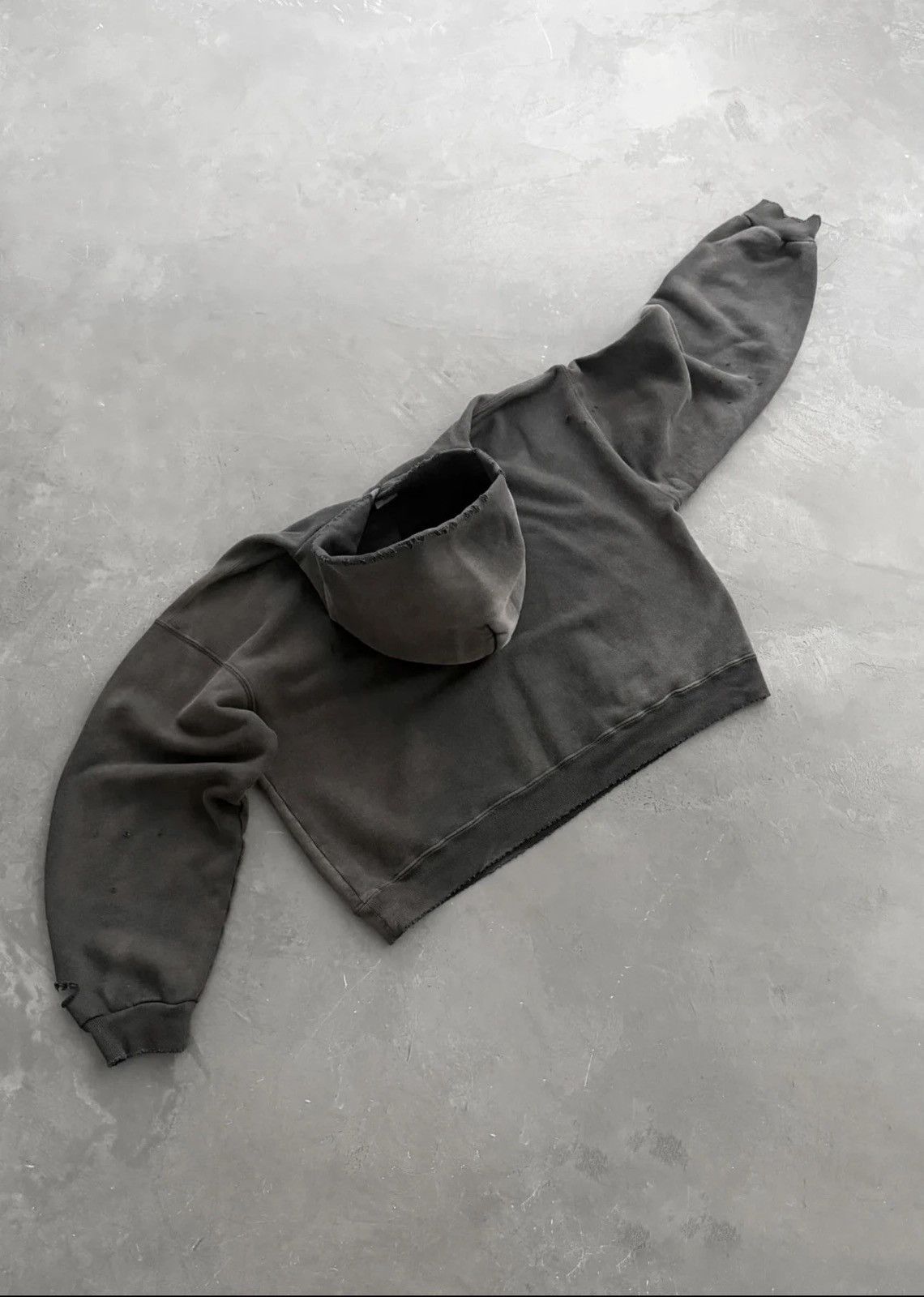 Akimbo Club Akimbo Club Watch-Peeker Distressed Hoodie Sun Faded Black Size US L / EU 52-54 / 3 - 3 Thumbnail