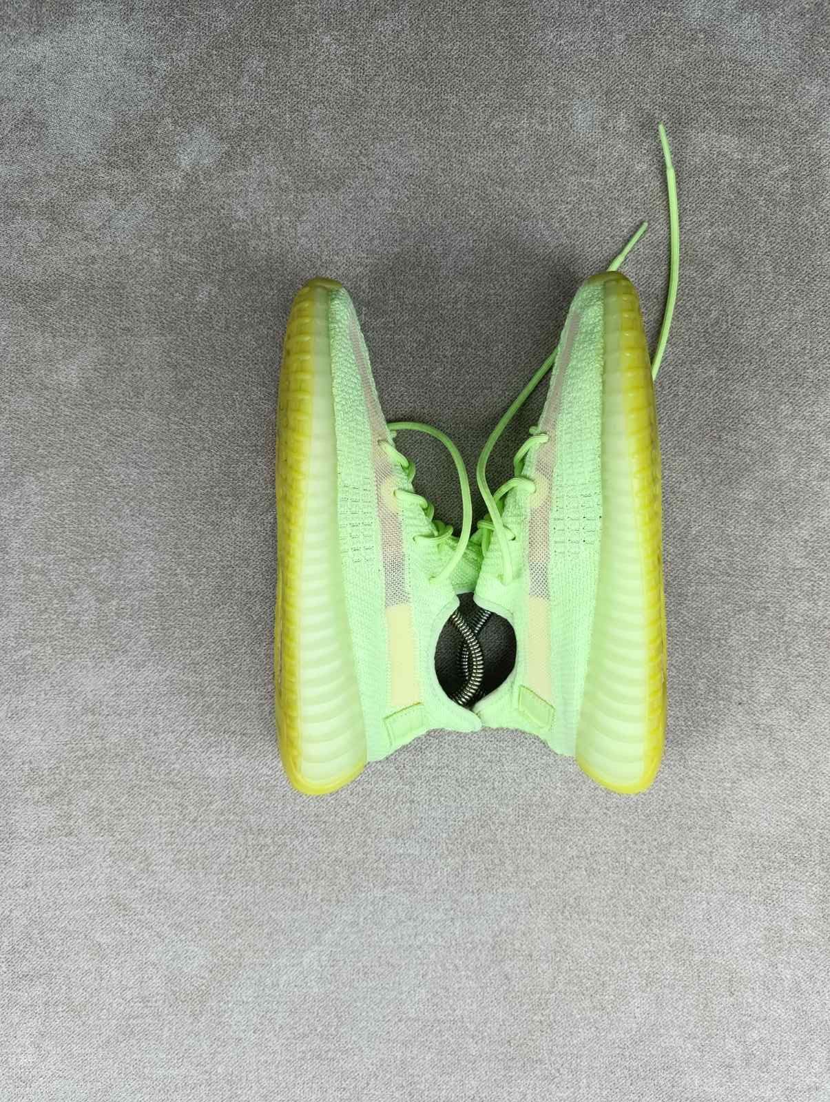 Adidas × Kanye West ADIDAS YEEZY BOOST 350 V2 GLOW EG5293 Size US 7.5 / EU 40-41 - 4 Thumbnail