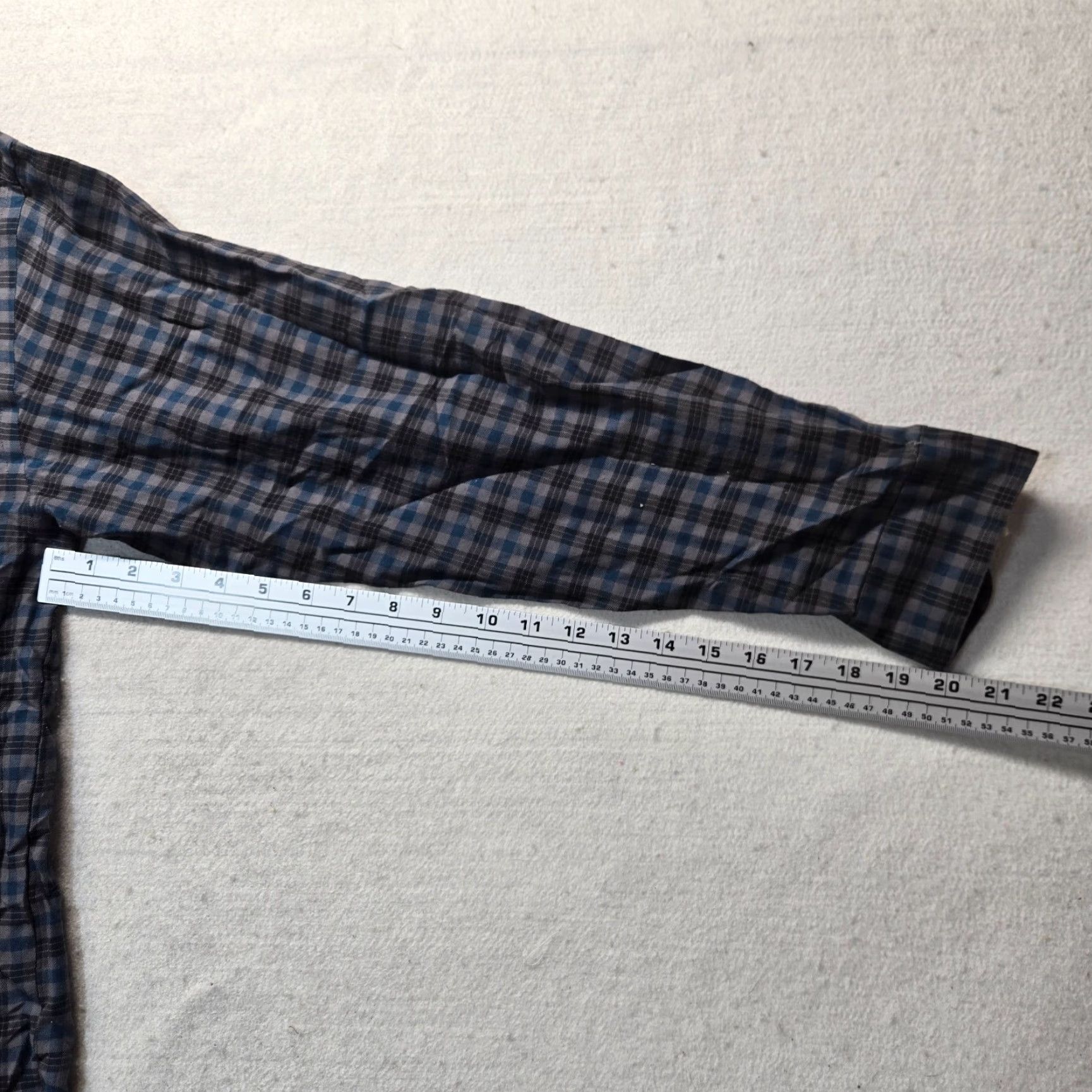 Van Heusen Van Heusen Shirt Adult Men's S Small Gray Blue Plaid Button Down Short Sleeve 14 Size US S / EU 44-46 / 1 - 7 Thumbnail