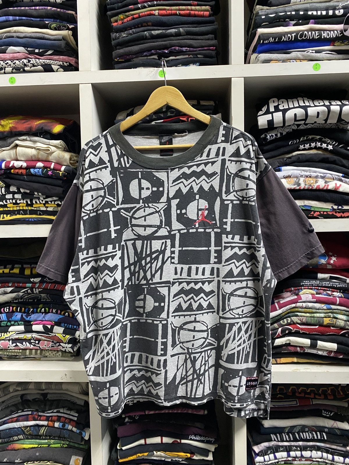 Jordan Brand × Nike × Vintage Vintage 90’s Nike Air Jordan OP T-Shirt Size US L / EU 52-54 / 3 - 1 Thumbnail