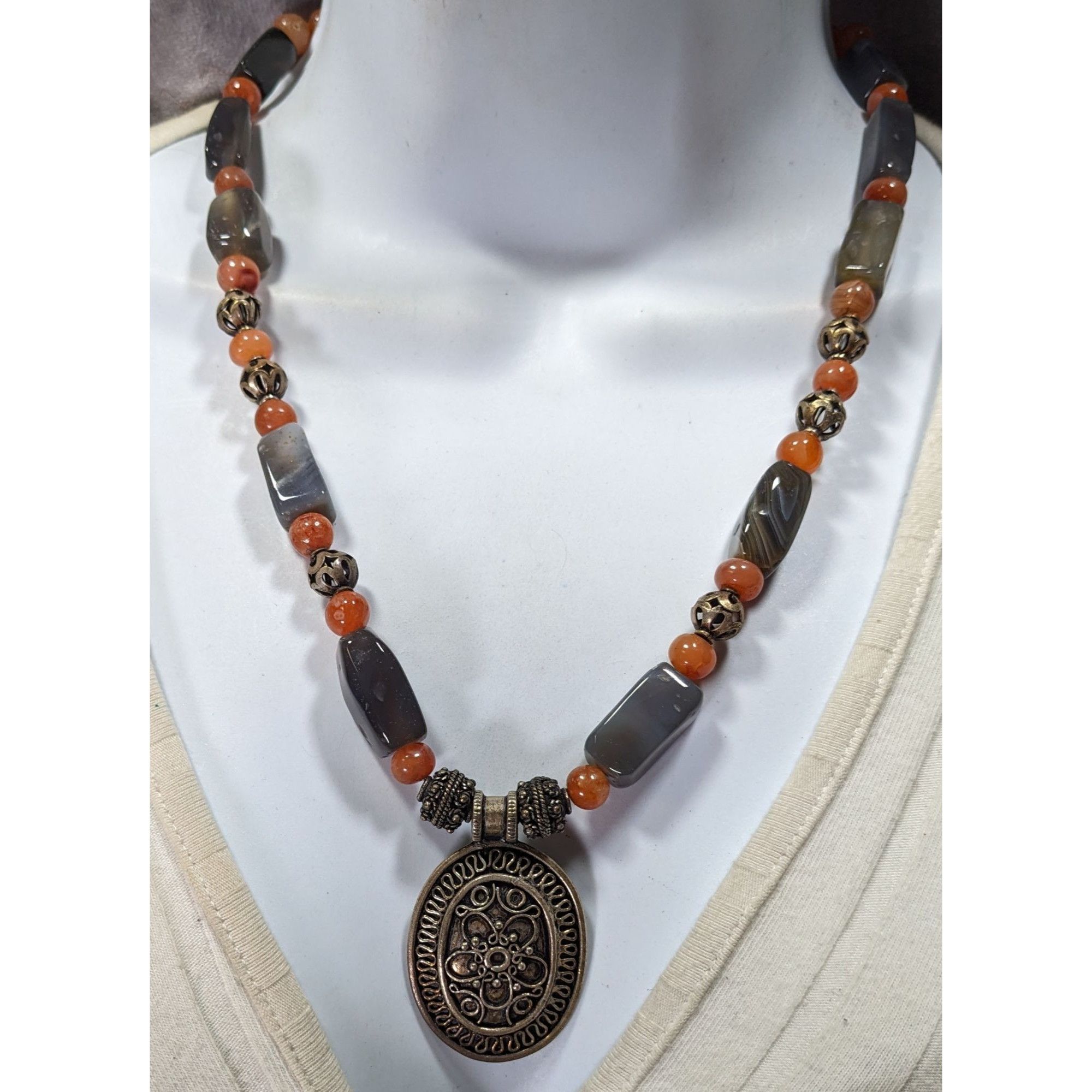 Handmade Vintage Handcrafted Bohemian Agate And Carnelian Necklace Wi Size ONE SIZE - 2 Thumbnail