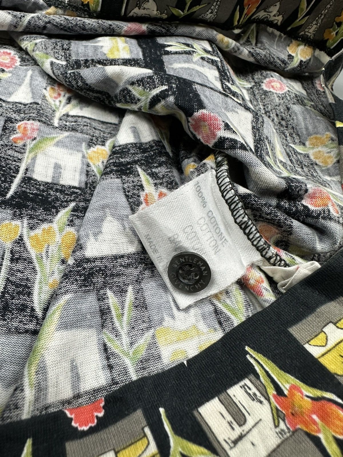 Givenchy Vintage Gentlemen Givenchy Paris Floral Monument Shirt Size US L / EU 52-54 / 3 - 8 Thumbnail