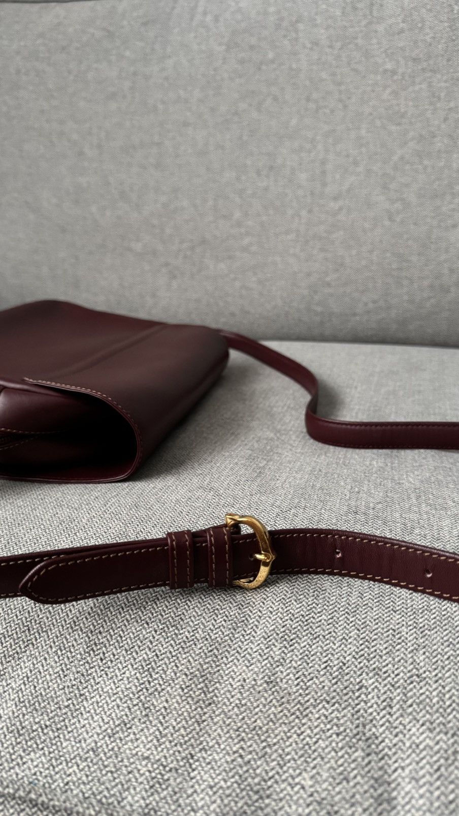 Cartier Cartier Must de Cartier Burgundy Leather Shoulder Bag Size ONE SIZE - 16 Thumbnail