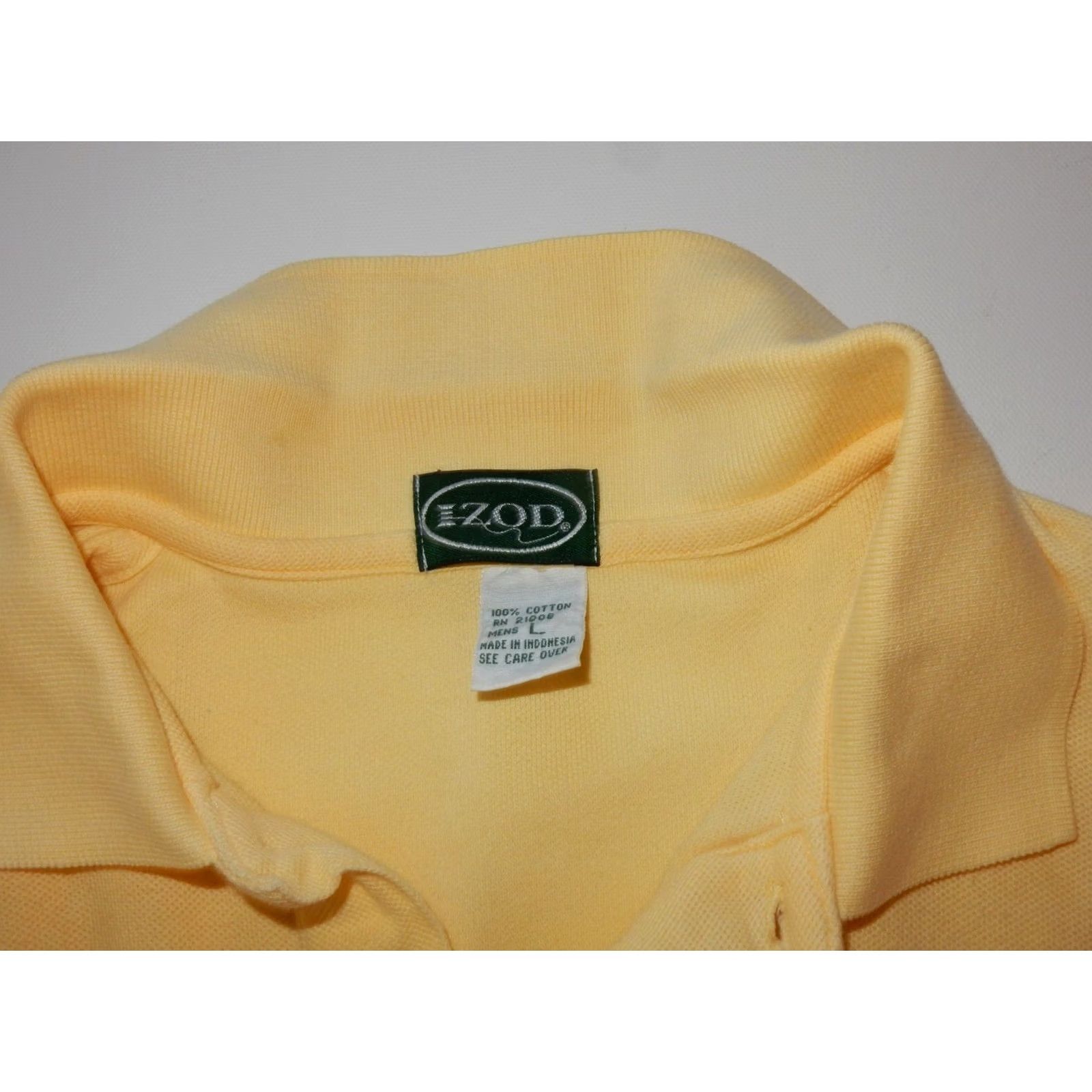 Izod VTG IZOD Men's Polo Shirt L Yellow Cotton Short Sleeve Stains Small Vintage Kontrast? Size US L / EU 52-54 / 3 - 4 Thumbnail