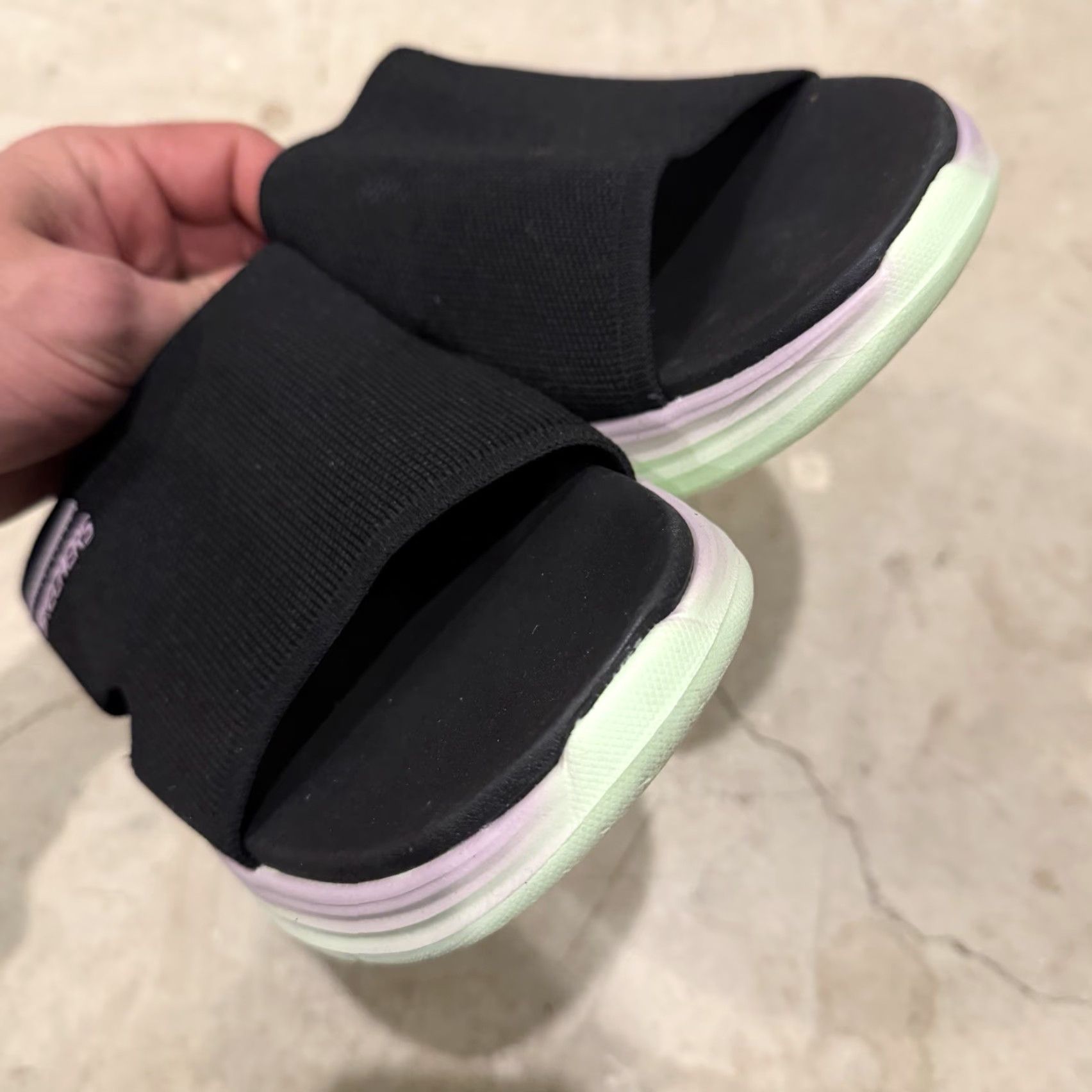 SKECHERS Skechers Vapor Foam Ombre Knit Foam Slides Black/Multi Womens Size 10 Slide M Adult Women Size US 7 / IT 37 - 4 Thumbnail