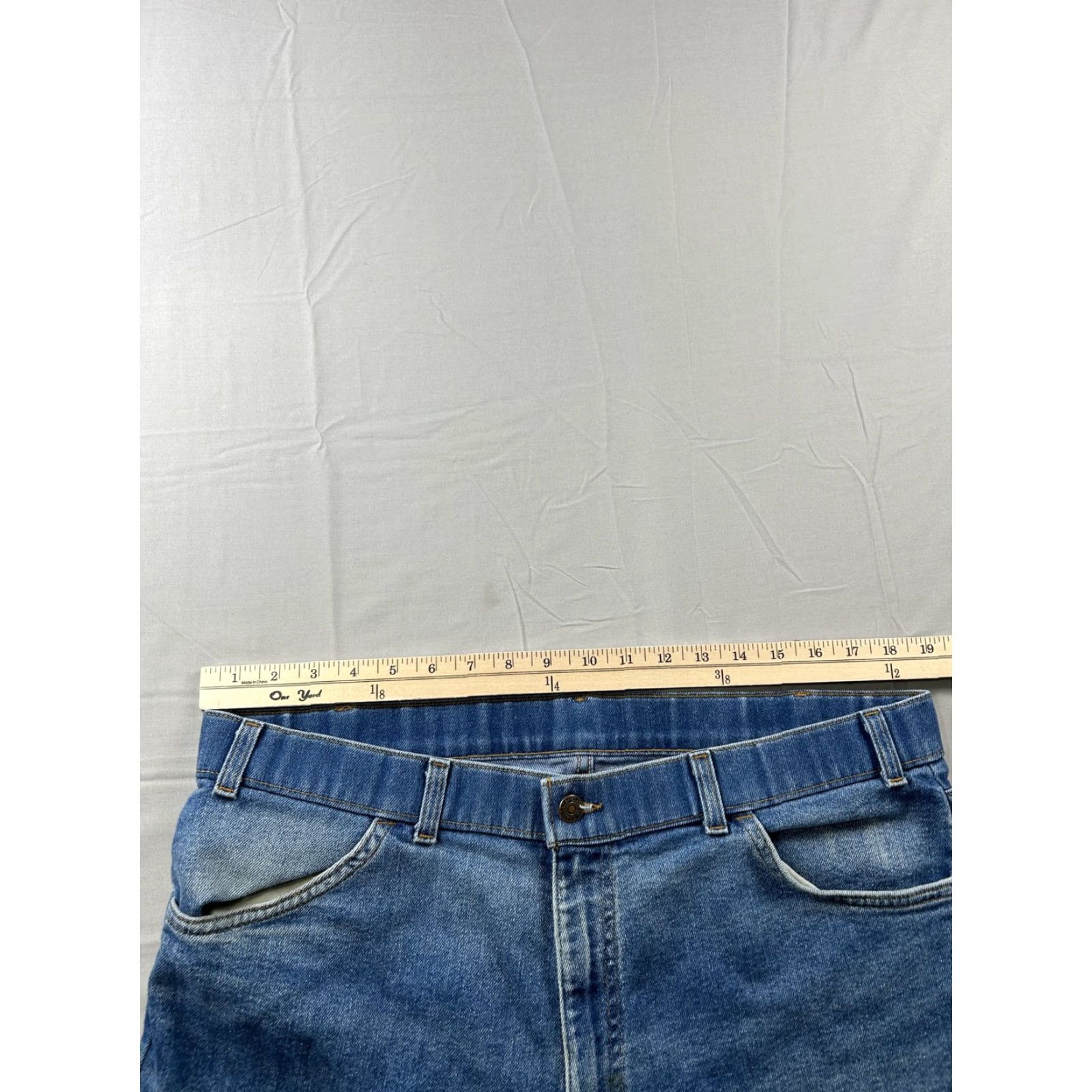 Levi's VINTAGE Levi's Jeans Mens 38X31 Blue Denim Relaxed Boot Cut 90s USA Black Tab Size US 38 / EU 54 - 7 Thumbnail