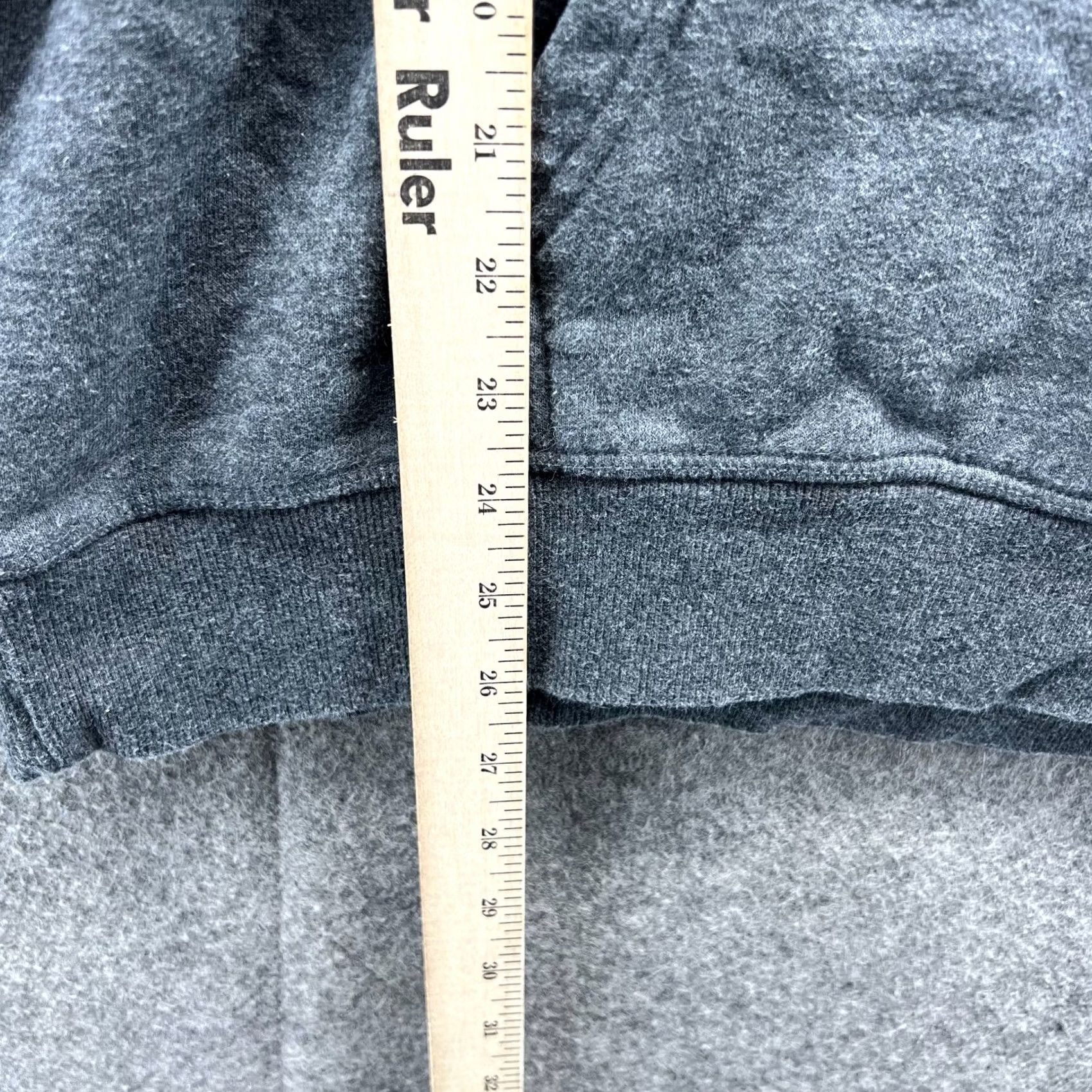 Champion VINTAGE Champion Hoodie Mens Medium Gray Fleece Pullover Logo Sweatshirt Winter Jacket Size US M / EU 48-50 / 2 - 4 Thumbnail