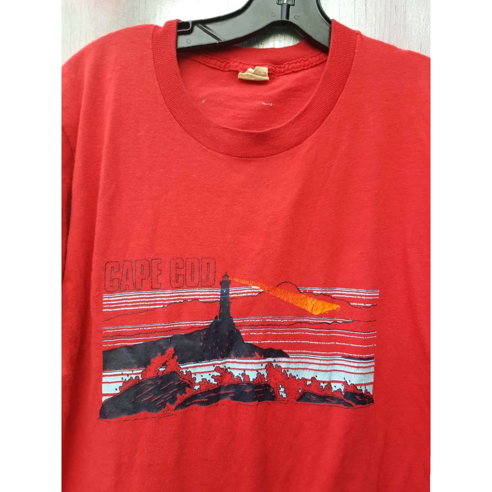 Vintage VINTAGE Cape Cod Lighthouse Ocean Sea Vacation T-Shirt large Screen Stars Unisex Red Cotton Blend 1980s Graphic Tee Size US L / EU 52-54 / 3 - 2 Thumbnail