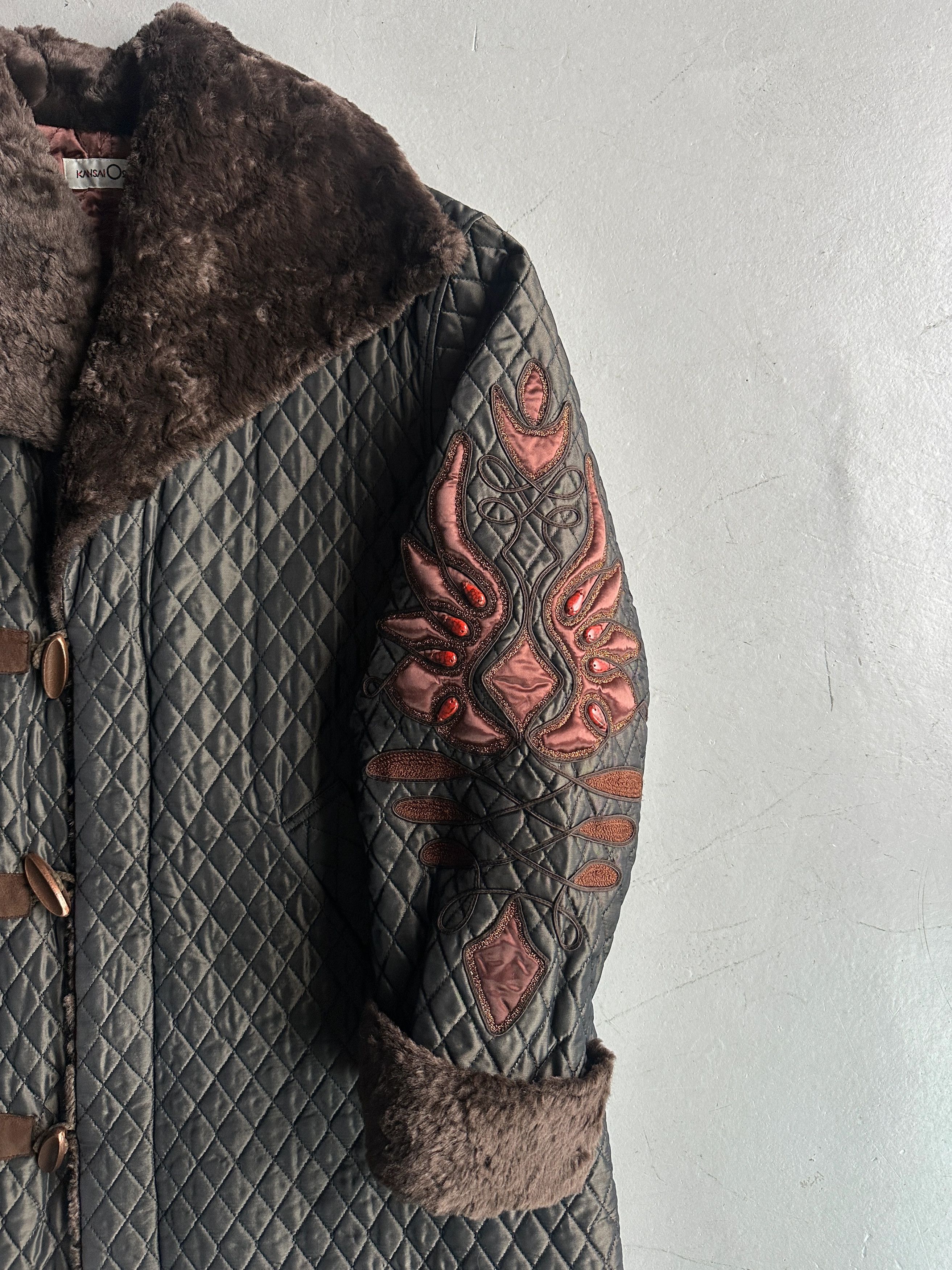 Kansai Yamamoto KANSAI YAMAMOTO 1990s OVERSIZED QUILTED COAT WITH FUR COLLAR Size M / US 6-8 / IT 42-44 - 4 Thumbnail