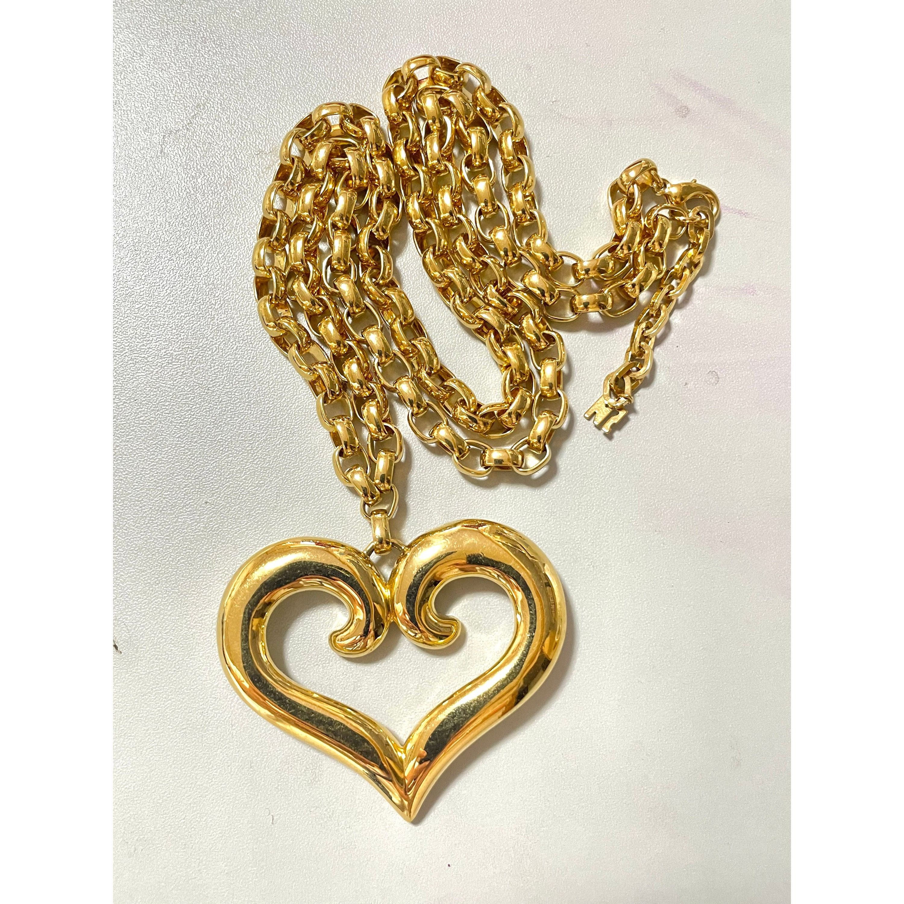 Nina Ricci Vintage Nina Ricci large chain necklace with heart top Size ONE SIZE - 8 Thumbnail