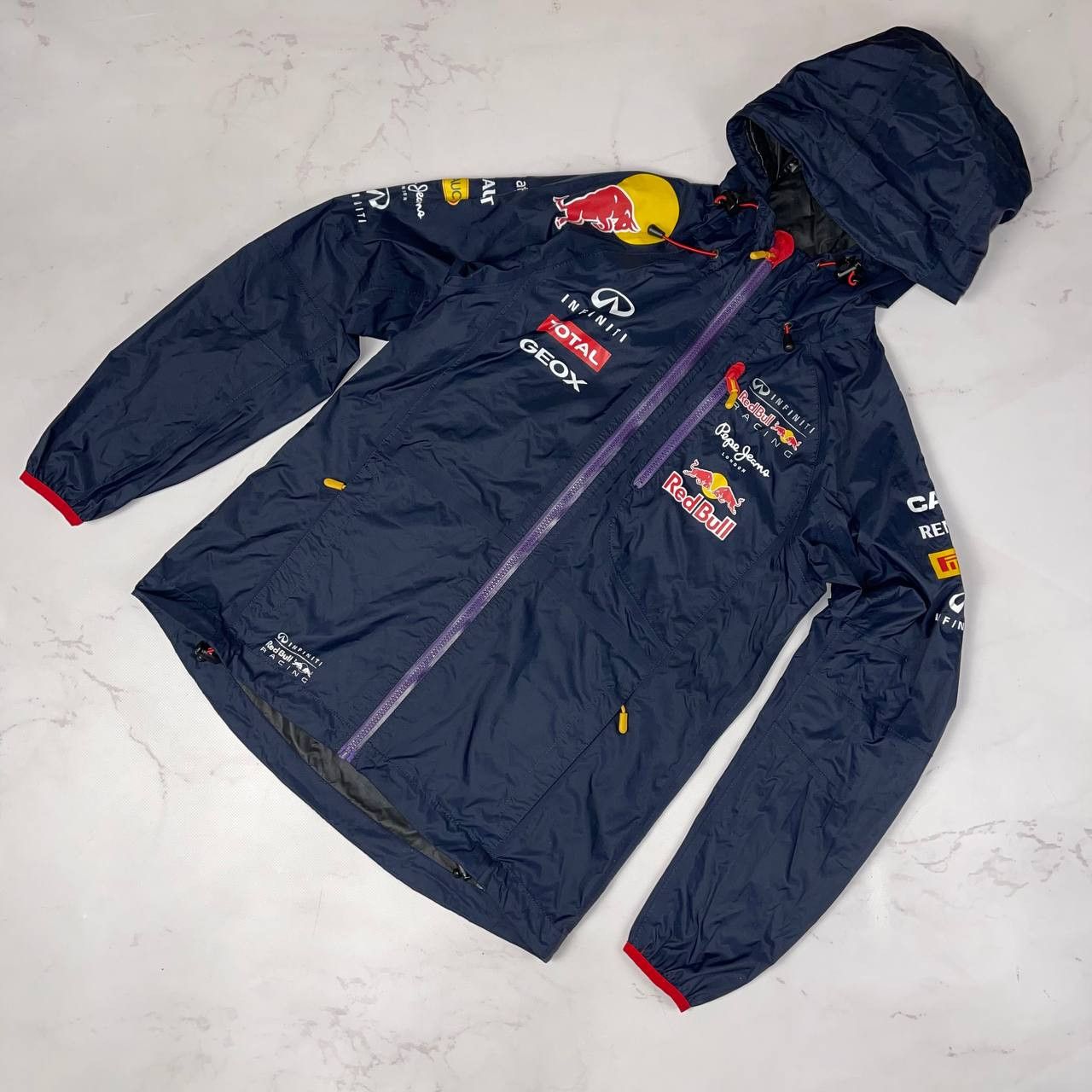 Red Bull Red Bull Infiniti F1 Racing Raincoat Jacket men’s size Size US S / EU 44-46 / 1 - 2 Thumbnail