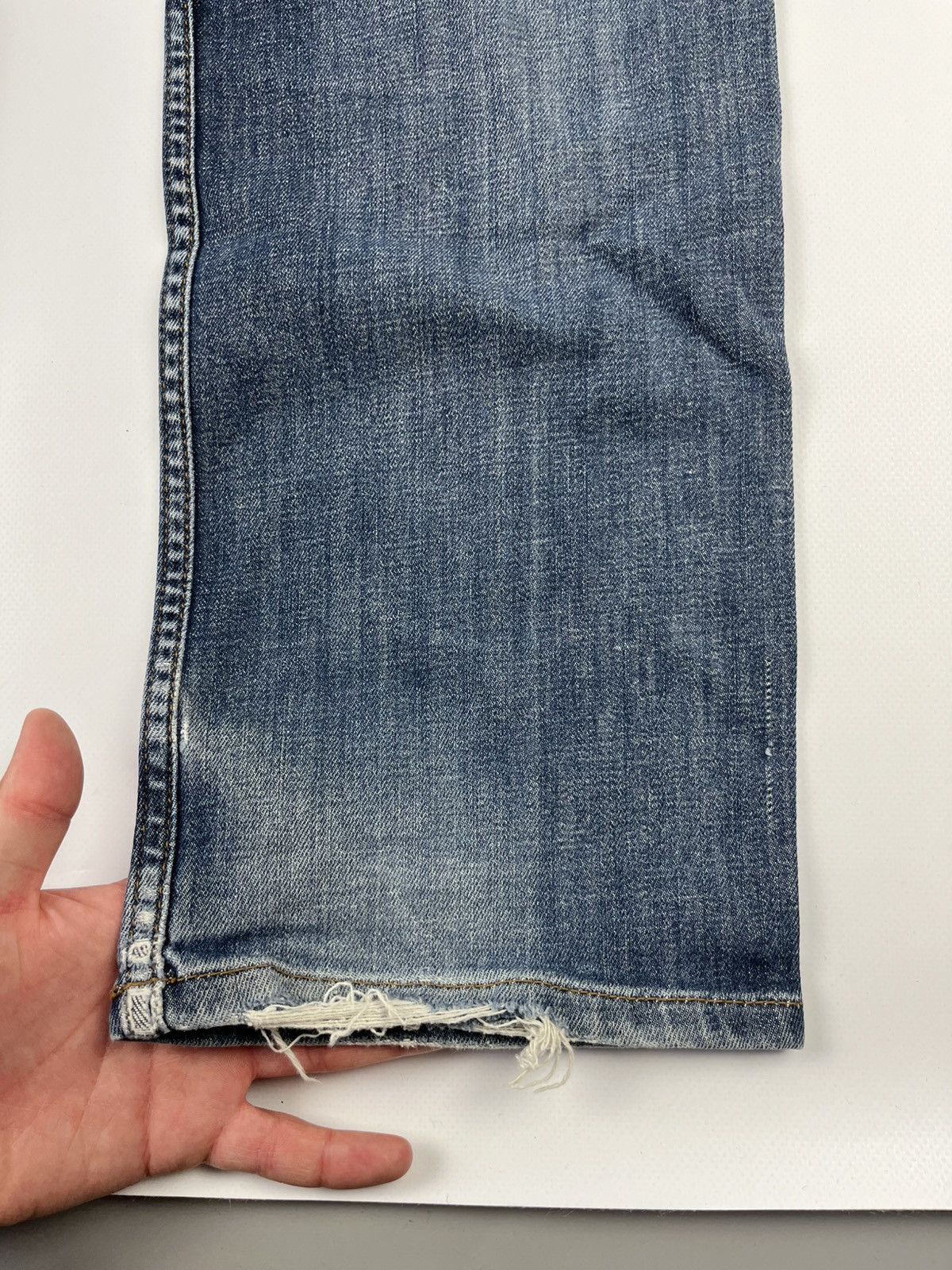 DC × Japanese Brand 00s Vintage DC Big Logo Denim Faded Distressed Jeans Y2K Size US 32 / EU 48 - 11 Thumbnail