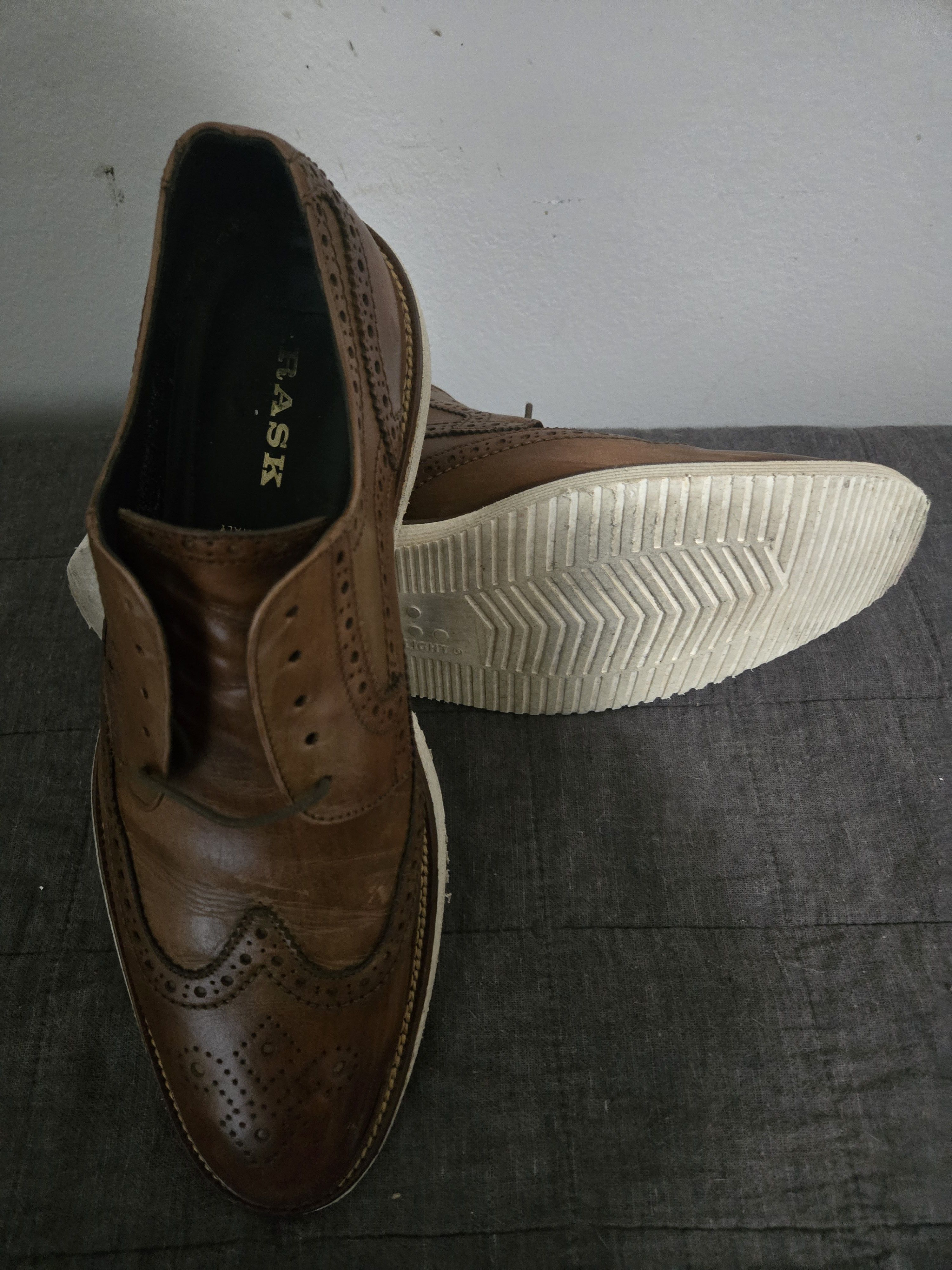 Trask 2019 -M13 - Trask Rogan Wingtip - Brown - XL Extralight Sole Size US 13 / EU 46 - 2 Thumbnail