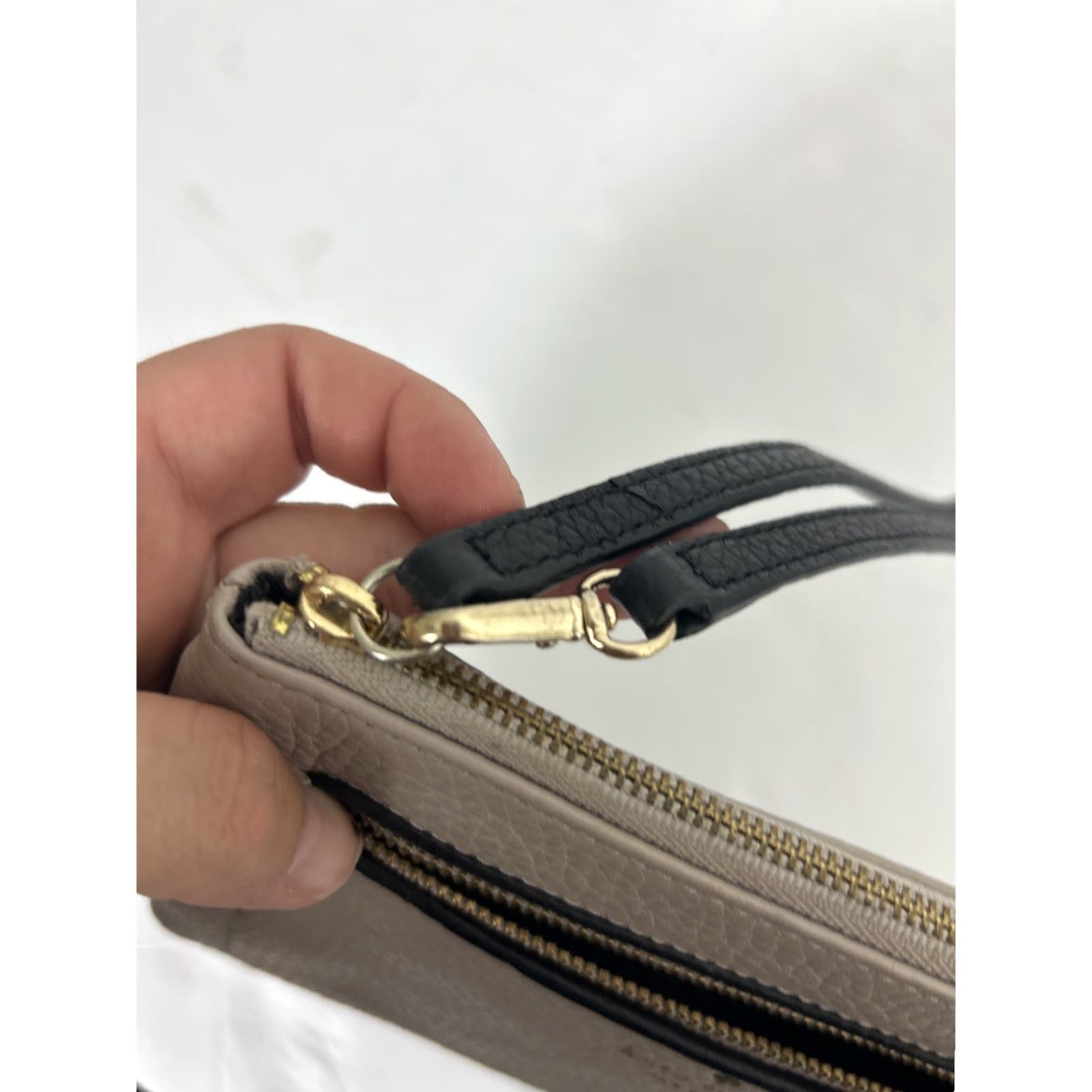 Vintage kate spade new york Wristlet Pouch Dark Beige Chester Street Tinie Clutch 7.5x5x.5 Womens Size ONE SIZE - 6 Thumbnail