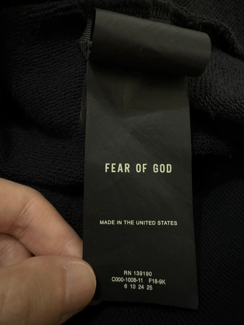 Fear of God Fear of God Henry wore a black sweatshirt Size US S / EU 44-46 / 1 - 5 Thumbnail