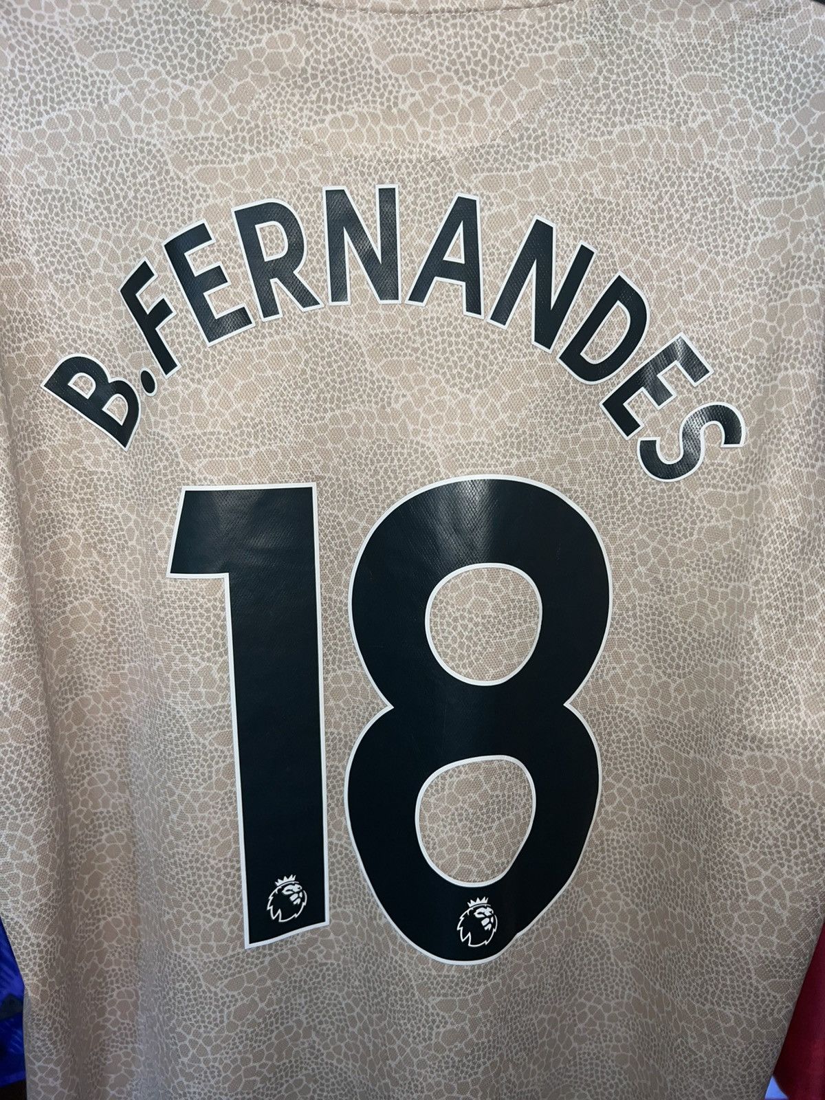 Adidas Soccer Jersey Manchester United 2019/20 Bruno Fernandes #19 Size US XL / EU 56 / 4 - 7 Thumbnail