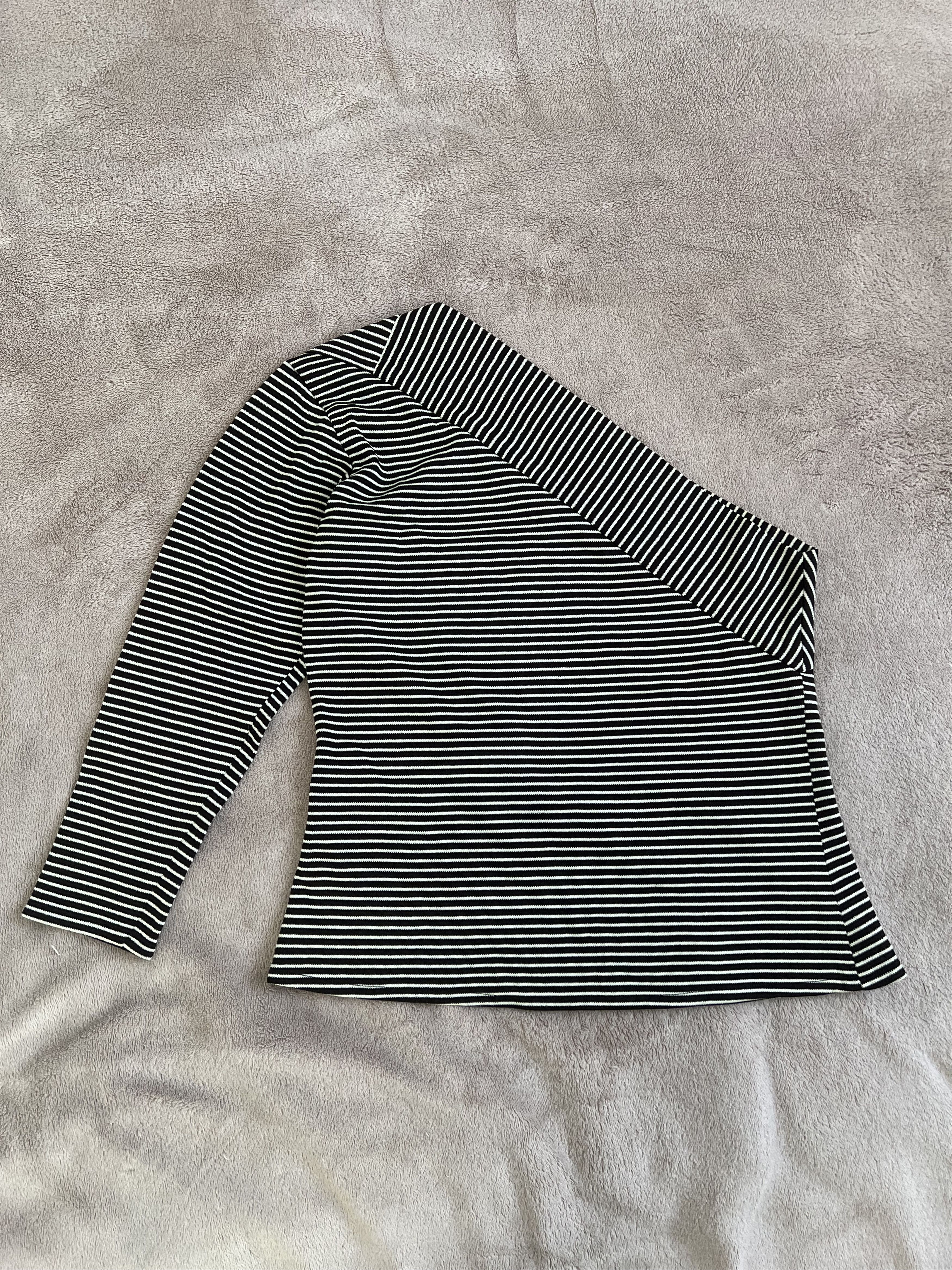 Saint Laurent Paris × Vintage × Yves Saint Laurent Saint Laurent 80s Striped Knit One Shoulder Top Jumper Size M / US 6-8 / IT 42-44 - 2 Thumbnail