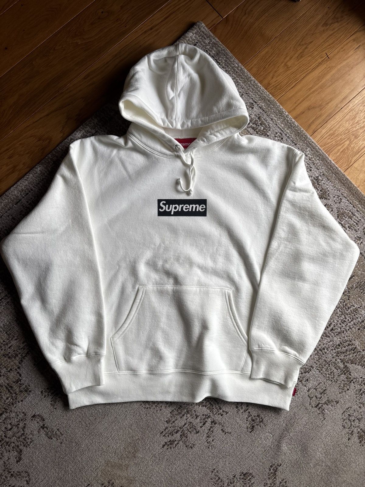 Supreme Supreme Paris Box Logo Size US L / EU 52-54 / 3 - 1 Thumbnail