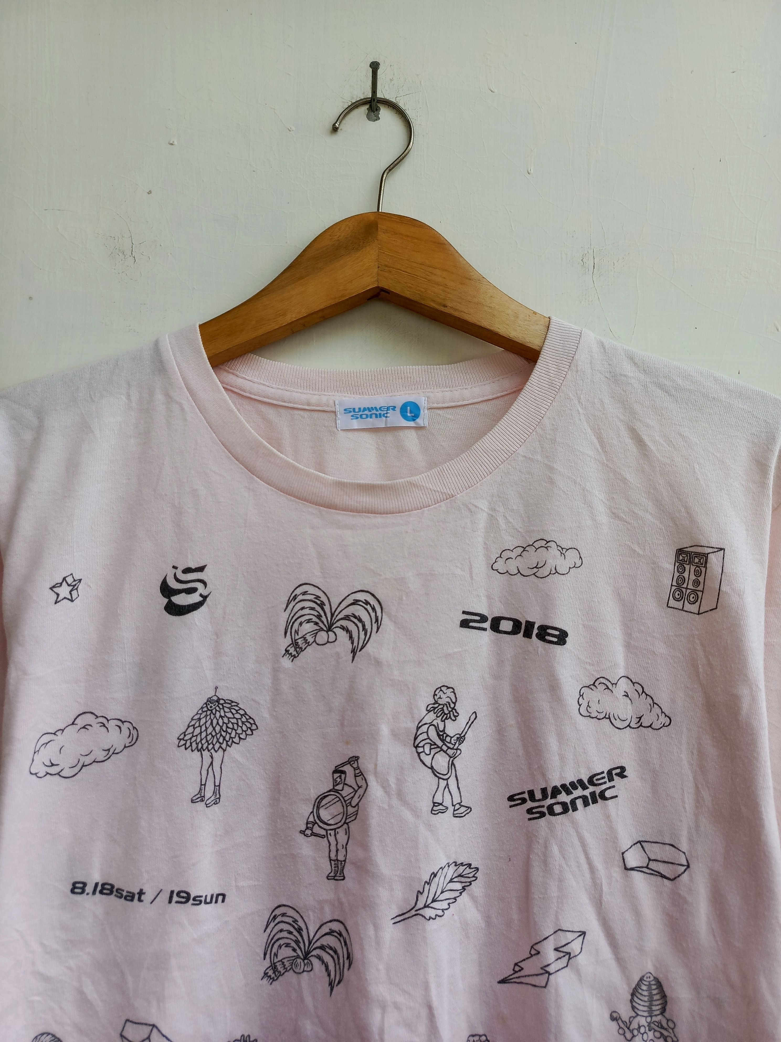 Band Tees Summer Sonic 2018 Graphic T-Shirt Soft Pink Size US L / EU 52-54 / 3 - 2 Thumbnail