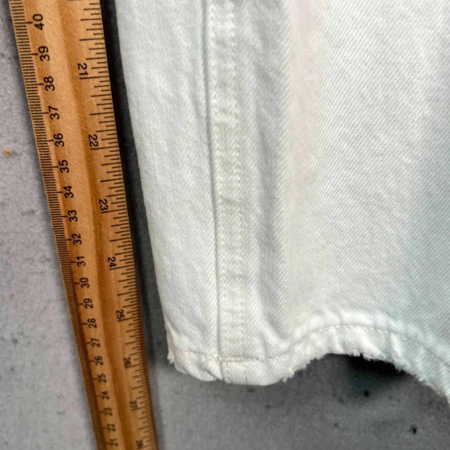 Alexander Wang Alexander Wang Womens Jeans 25 White Distressed Cotton Denim - 5-Pocket Regular Rise Mid Vintage No N/A Size 42" / US 20 - 7 Thumbnail
