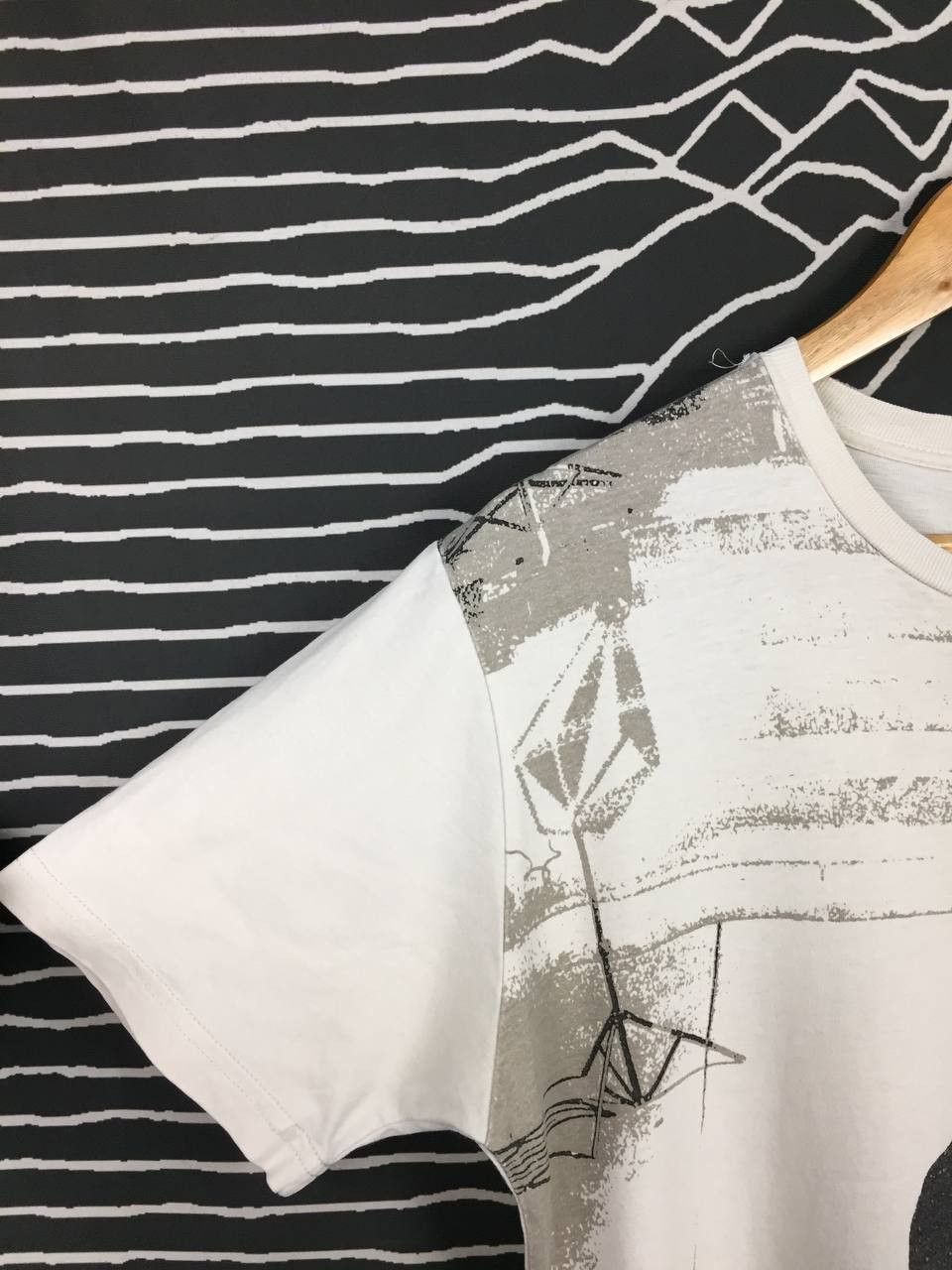 Vintage × Volcom The Volcom Clothing Company Skateboards All Over Print Tee Size US M / EU 48-50 / 2 - 5 Thumbnail
