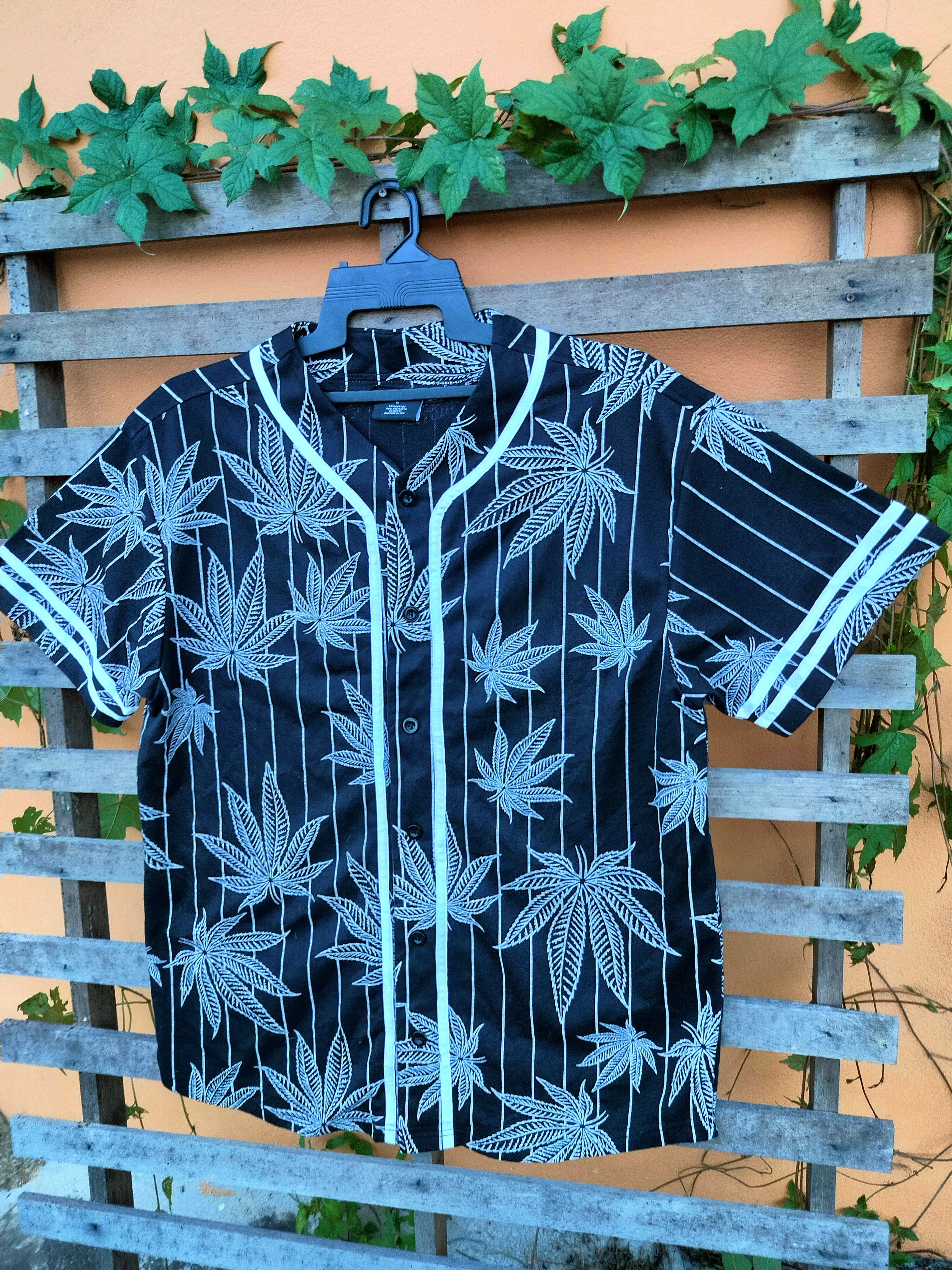 Japanese Brand VICTORIOUS FULL PRINT BASEBALL STYLE TEE Size US L / EU 52-54 / 3 - 3 Thumbnail