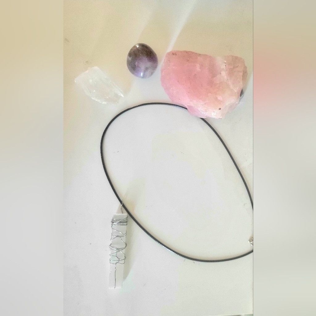 Handmade Silver Wire-Wrapped Selentine Pendant Necklace Hand Crafted Size ONE SIZE - 1 Thumbnail