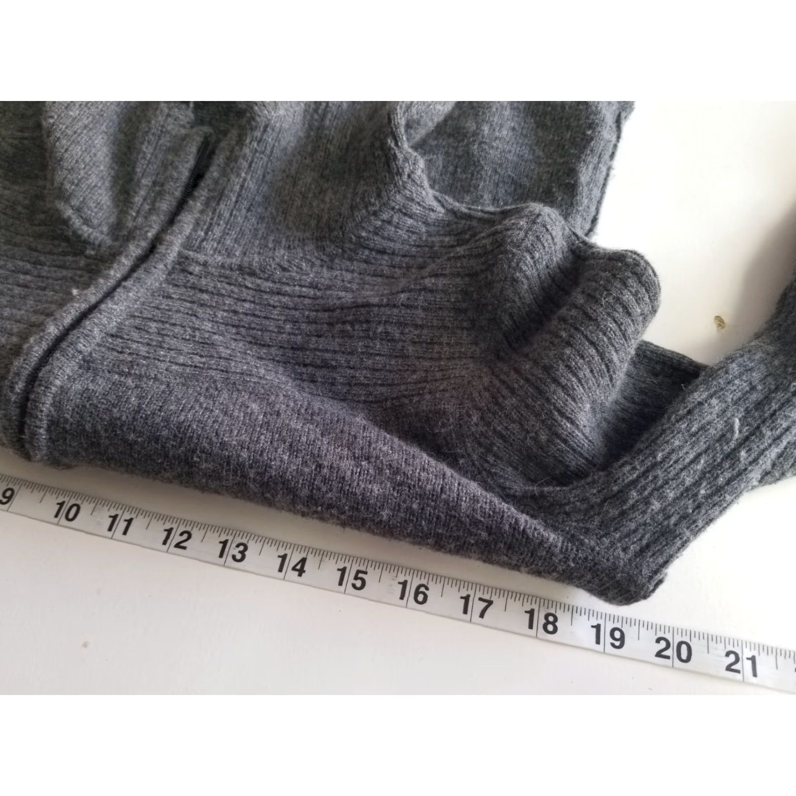 Marmot Marmot Jacket Hooded Fleece Full Zip Sweatshirt Womens Size Medium Gray Size M / US 6-8 / IT 42-44 - 4 Thumbnail