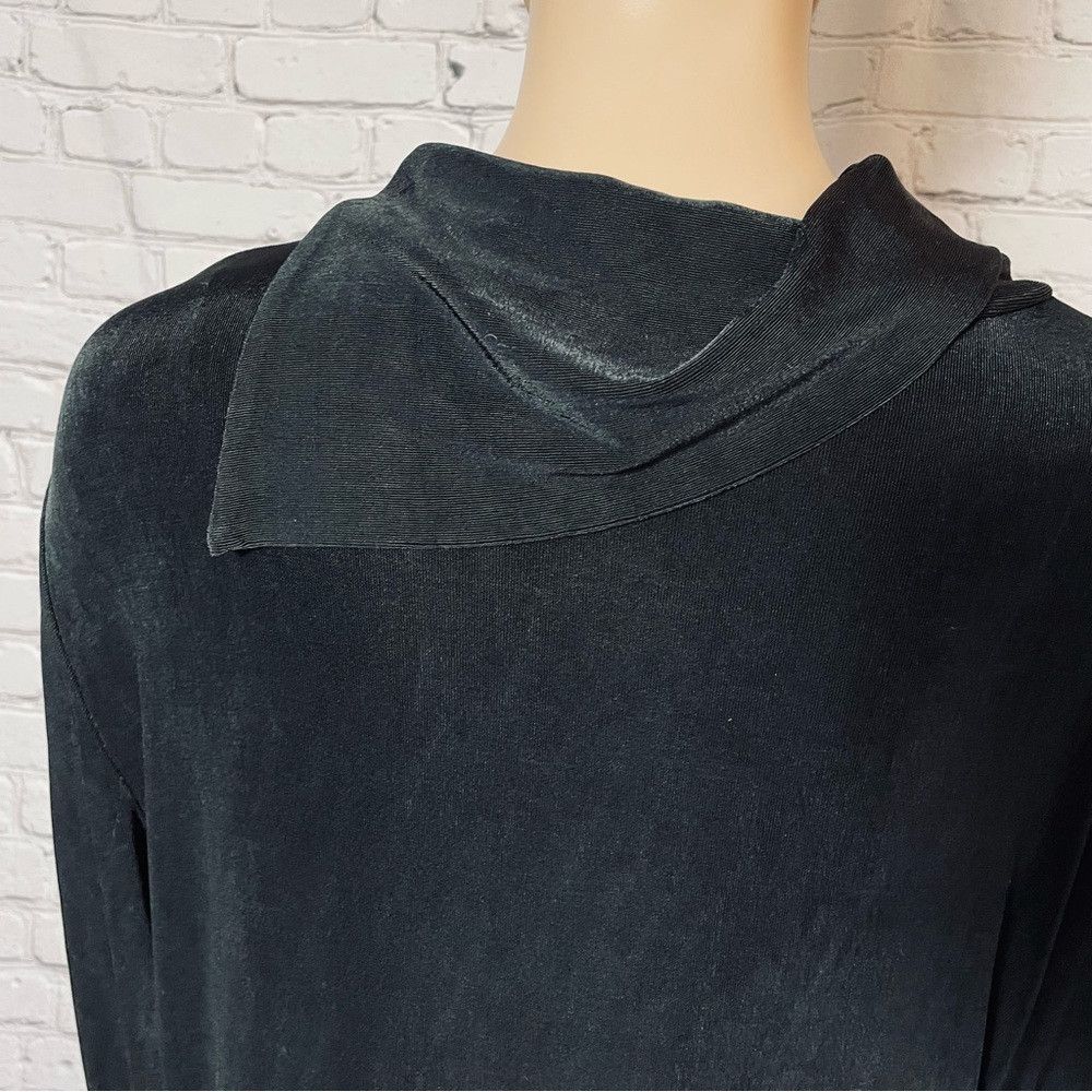 Chicos Chico's Travelers Black Liquid Knit Triangle Cowl Neck Top Size XL / US 12-14 / IT 48-50 - 5 Thumbnail
