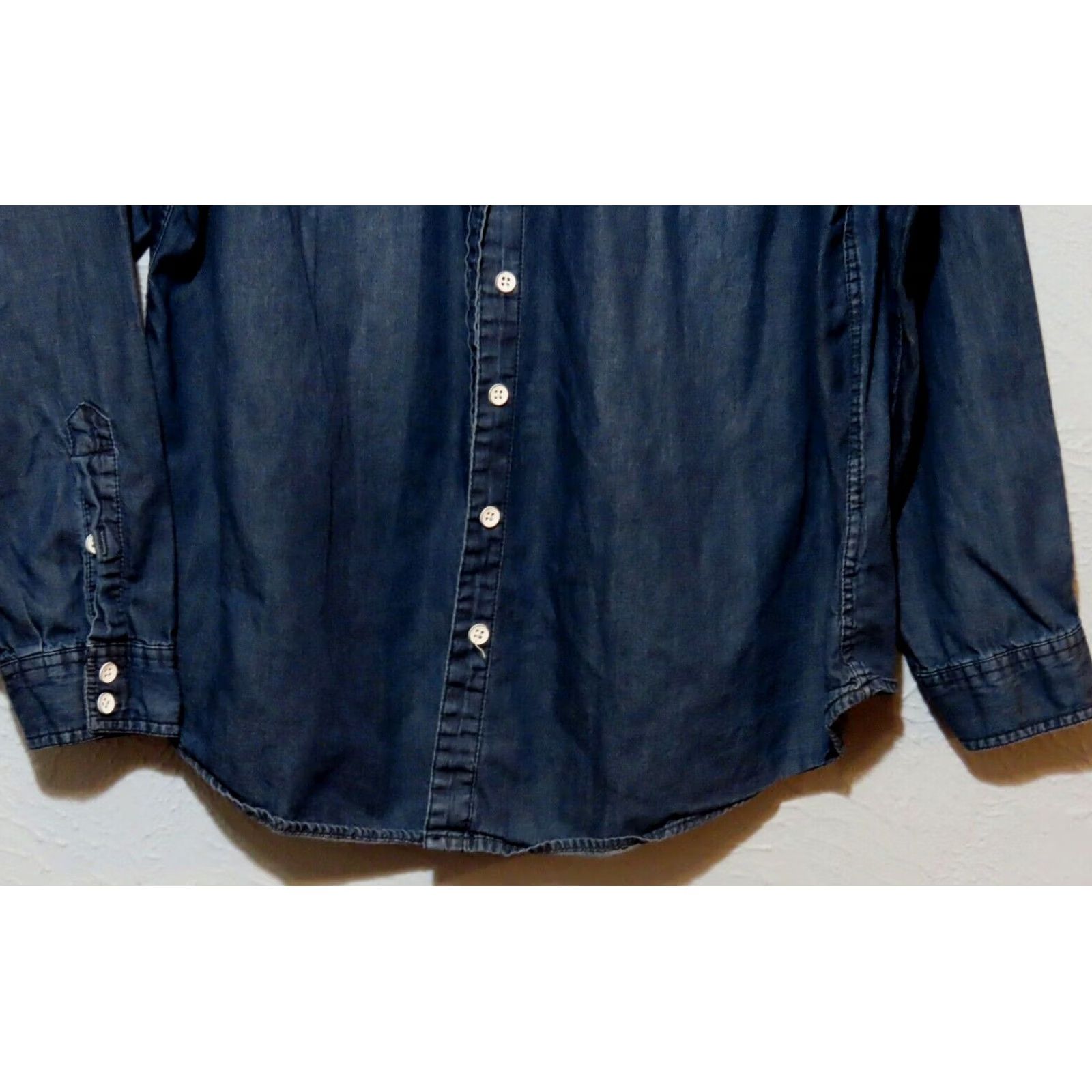 Torrid VINTAGE Torrid Denim Shirt Womens Plus Size 0 Blue Button Up Long Sleeve Size XS / US 0-2 / IT 36-38 - 2 Thumbnail