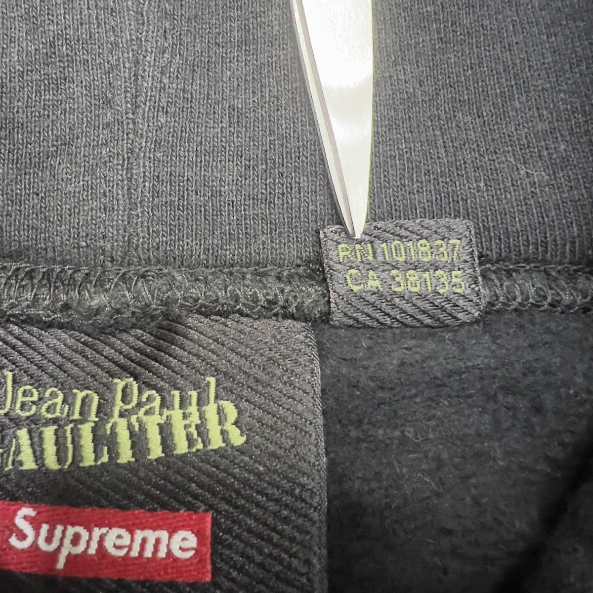 Jean Paul Gaultier × Supreme Supreme x Jean Paul Gaultier Floral Print Hooded Sweatshirt Size US M / EU 48-50 / 2 - 11 Thumbnail