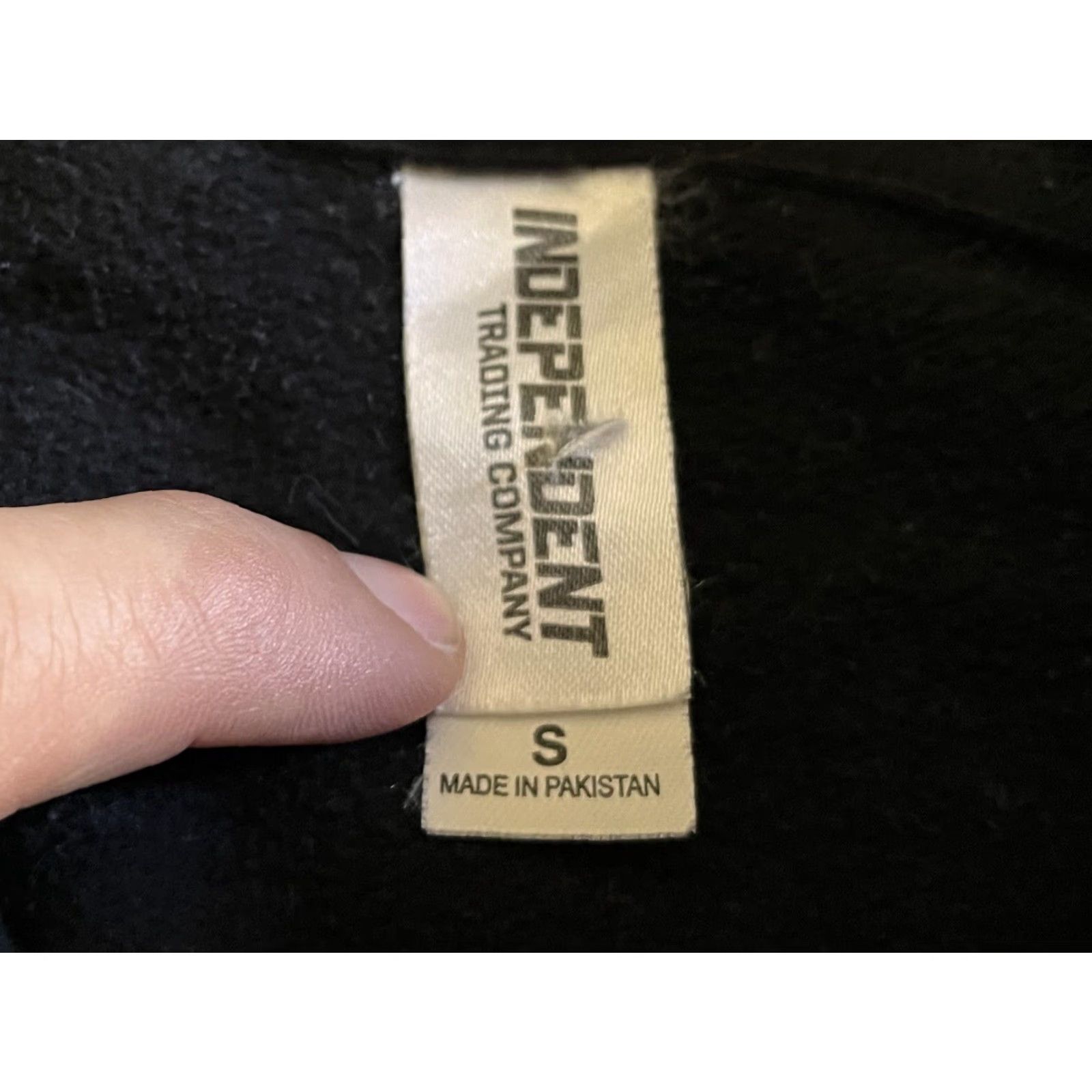 Vintage Harry Styles Love On Tour Hoodie Women’s Small Black Pullover Hooded Pockets Logo Art Bohemian Hipster Love Music Vintage: No Size S / US 4 / IT 40 - 4 Thumbnail