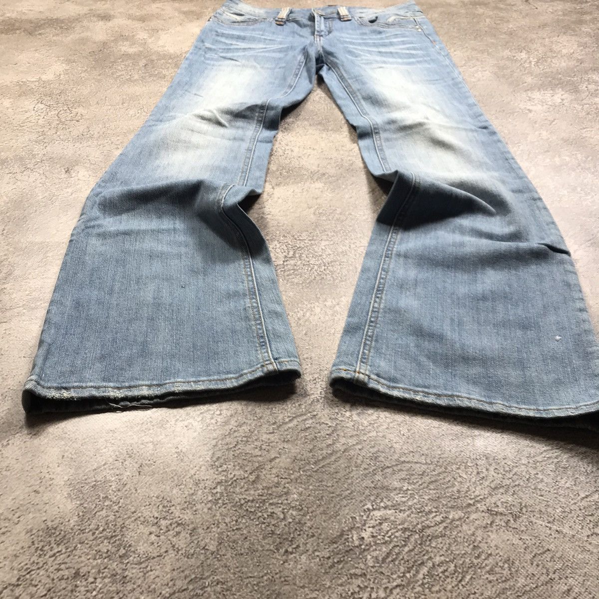 Vintage Vintage Y2K Baggy Distressed Wide Leg Jeans Grunge Logo 29 Size 29" - 1 Thumbnail