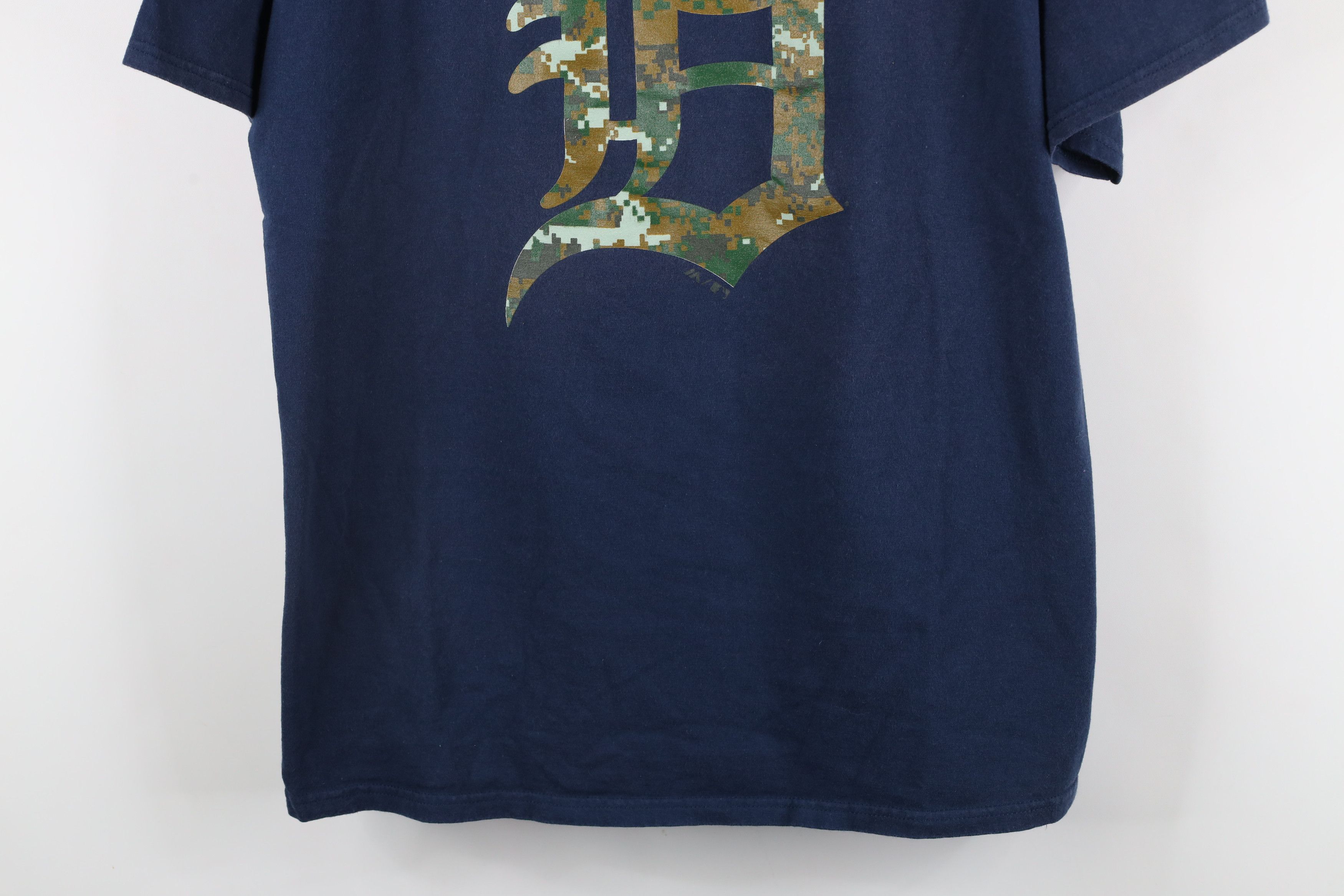 Majestic × Vintage Vintage Majestic Camouflage English D Detroit Tigers T-Shirt Size US XL / EU 56 / 4 - 3 Thumbnail