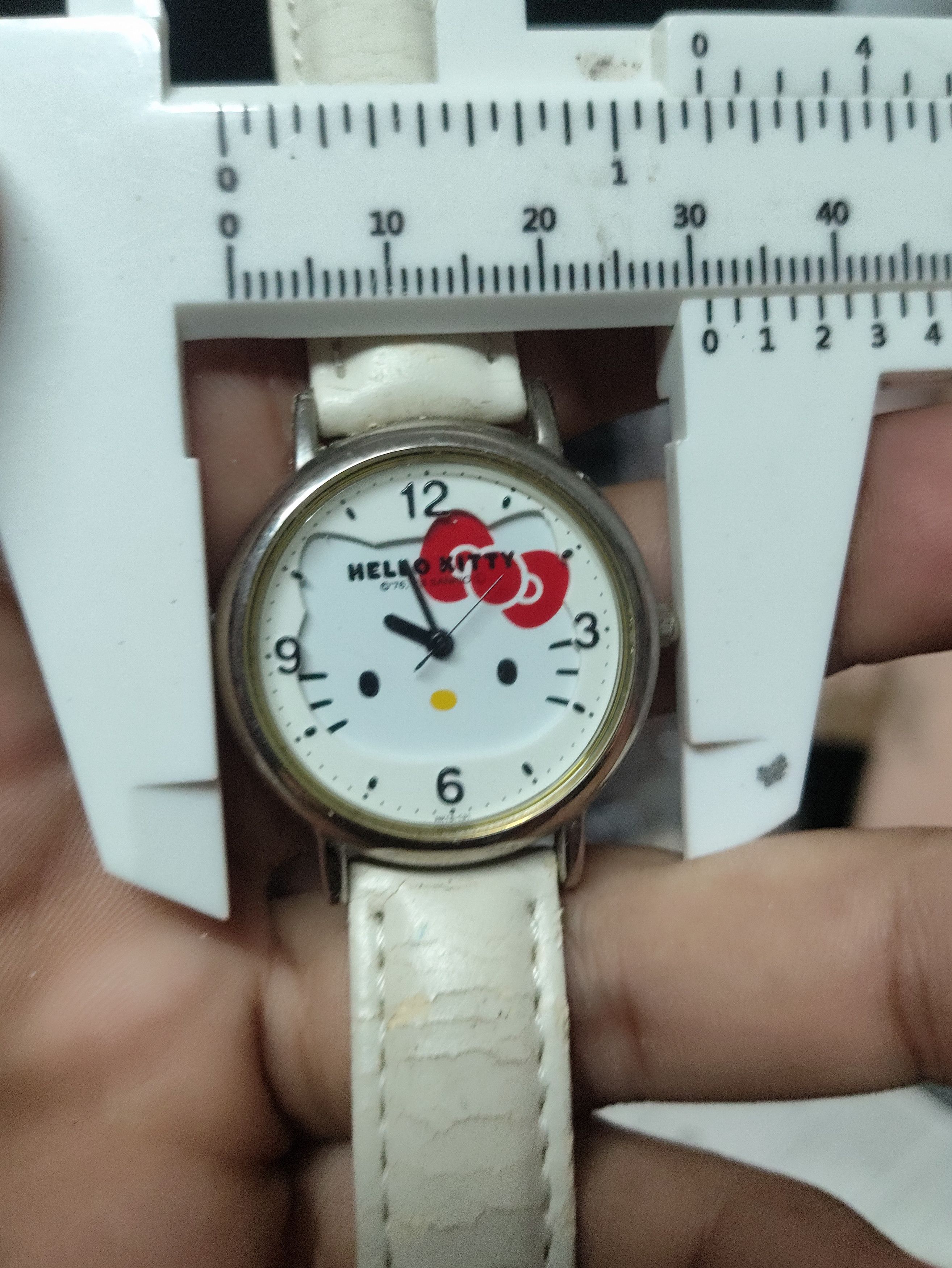 Vintage Nice Vintage Hello Kitty (Japan Quartz Watch) Size ONE SIZE - 2 Thumbnail