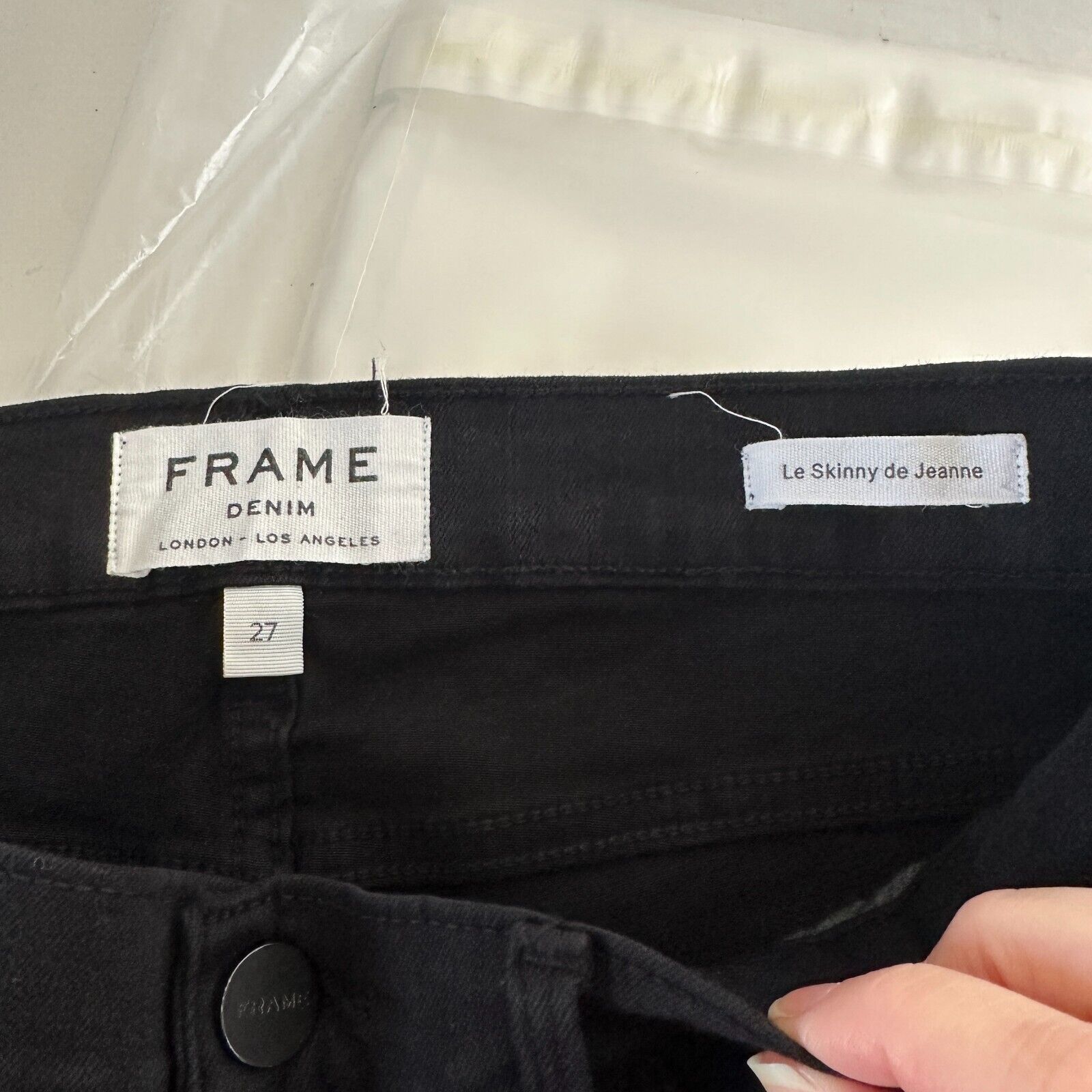 Frame Frame Black Denim Le Skinny de Jeanne Distressed Jean Raw 27 Size 27" / US 4 / IT 40 - 7 Thumbnail