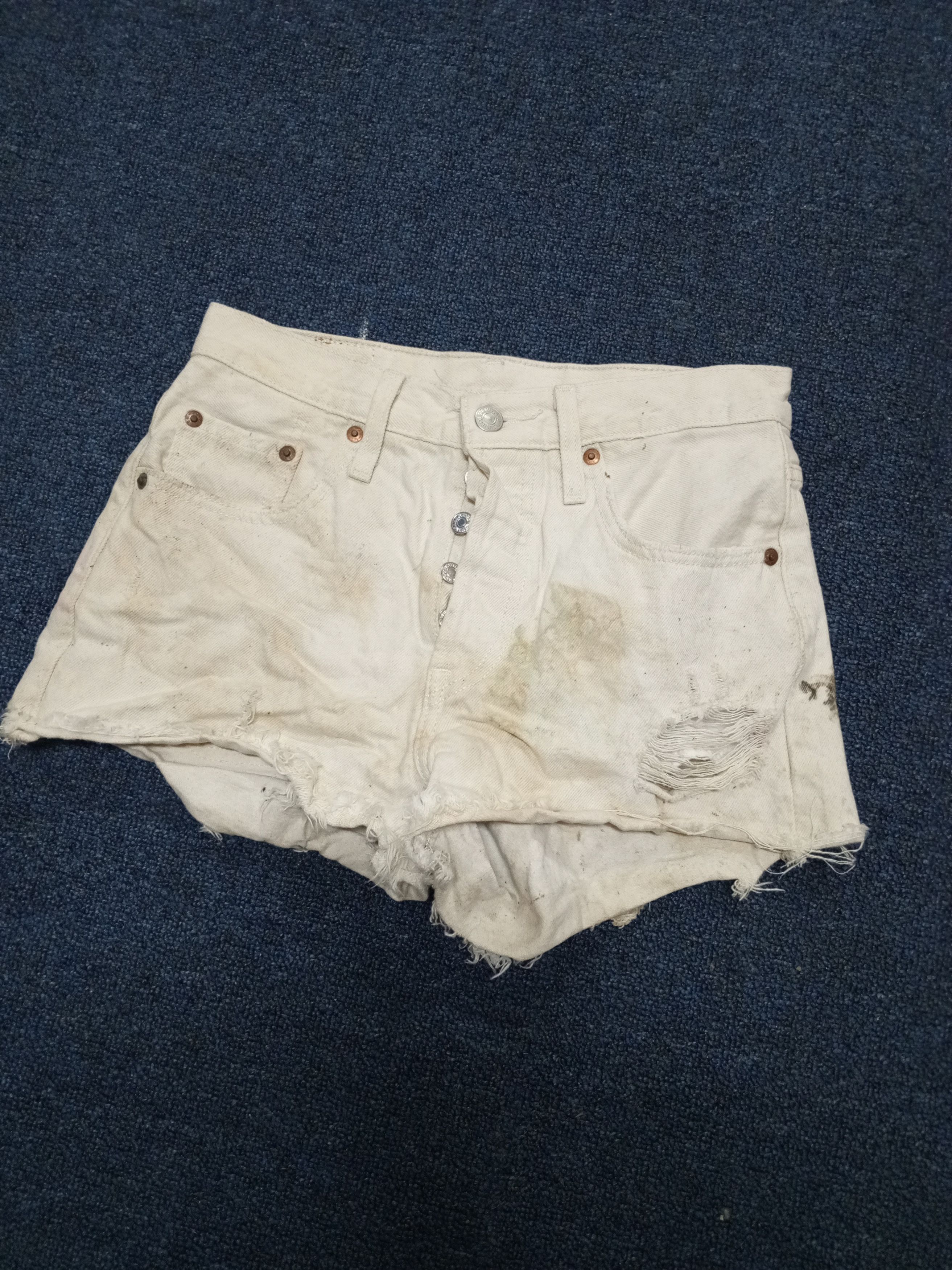 Levis jeans short women rare