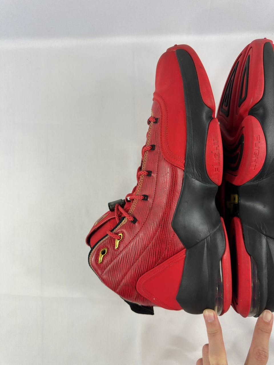 Nike Nike Air Pippen 6 University Red 2015 Size US 13 / EU 46 - 11 Thumbnail