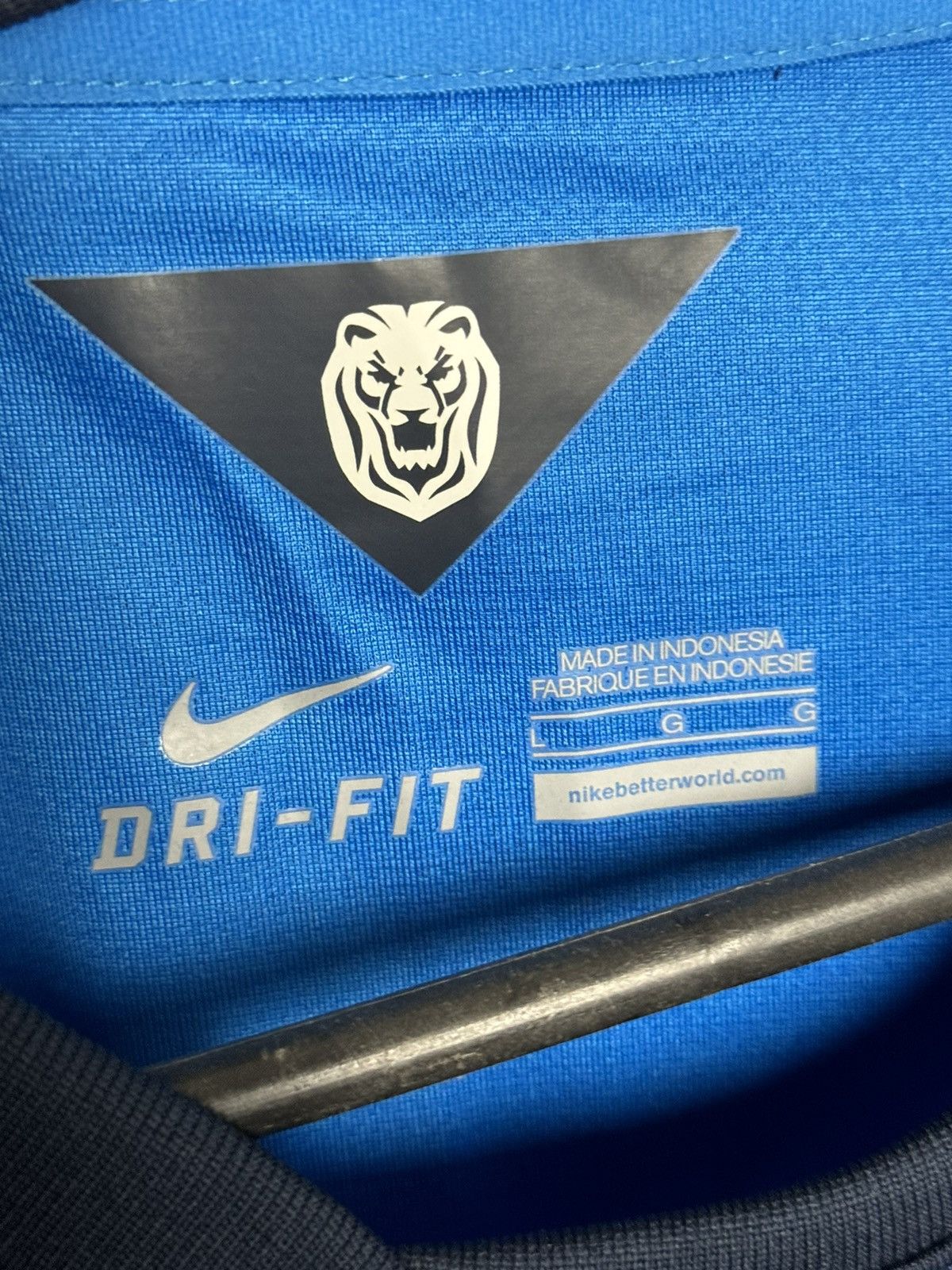 Nike New Singapore National Team 14/15 Away Football Jersey Size US L / EU 52-54 / 3 - 6 Thumbnail